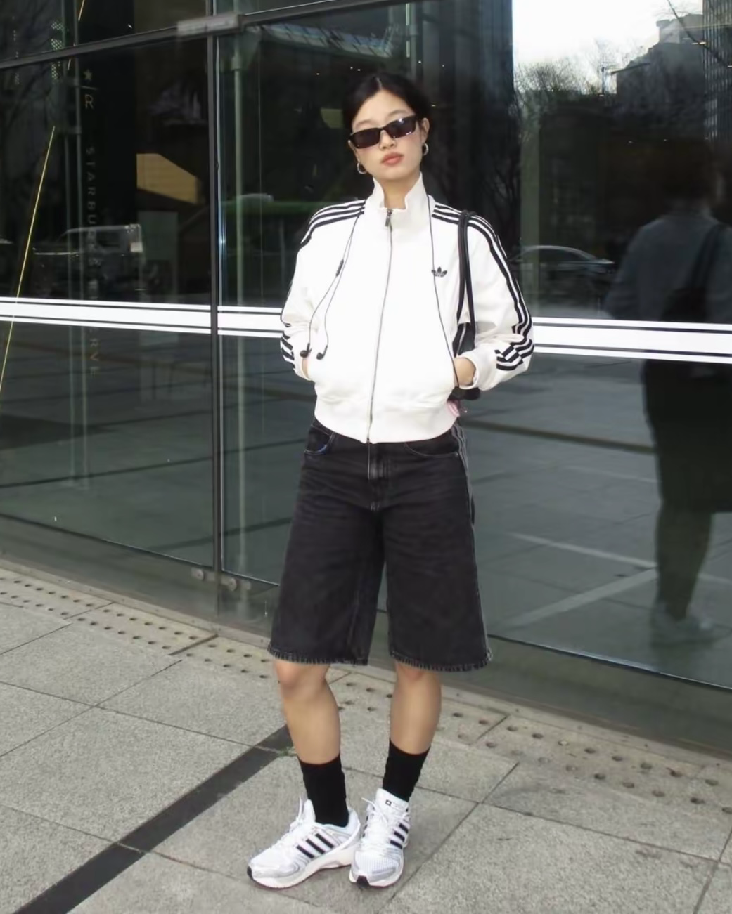 ADIDAS FIREBIRD SHORT 炭黑色 牛仔短褲 三線 五分褲
