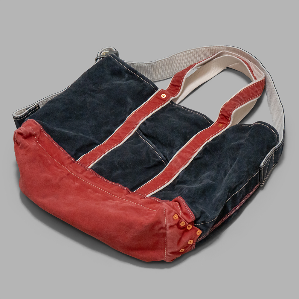 NICENESS L.LESH 2 WAYS BAG (BLACKx RED) - PRE ORDER ITEM (預訂中)
