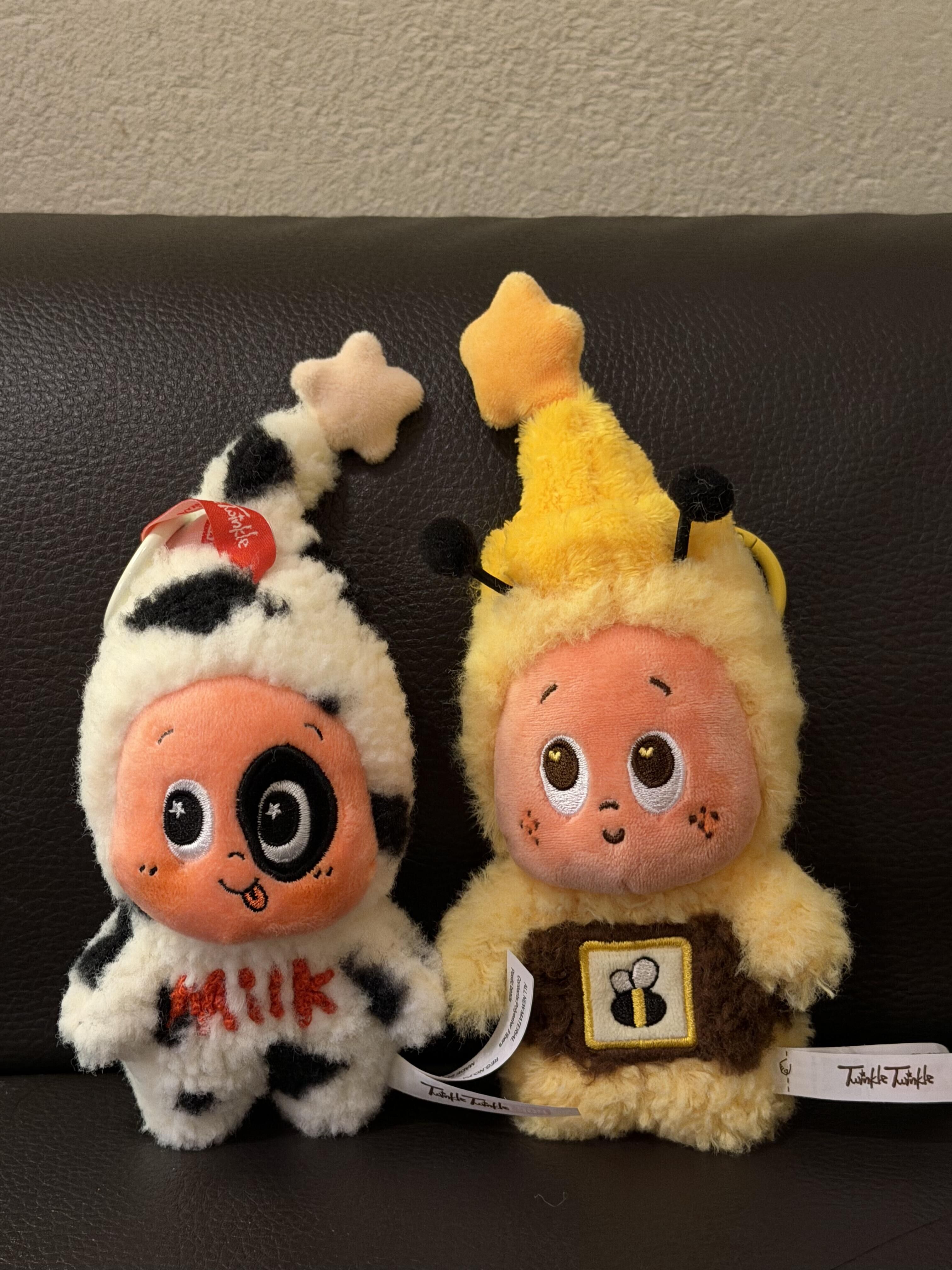 TWINKLE TWINKLE 星星人 歡迎來到月球表面系列 蜜蜂 牛奶小布丁 毛絨 鑰匙圈 吊飾 吊卡/預購