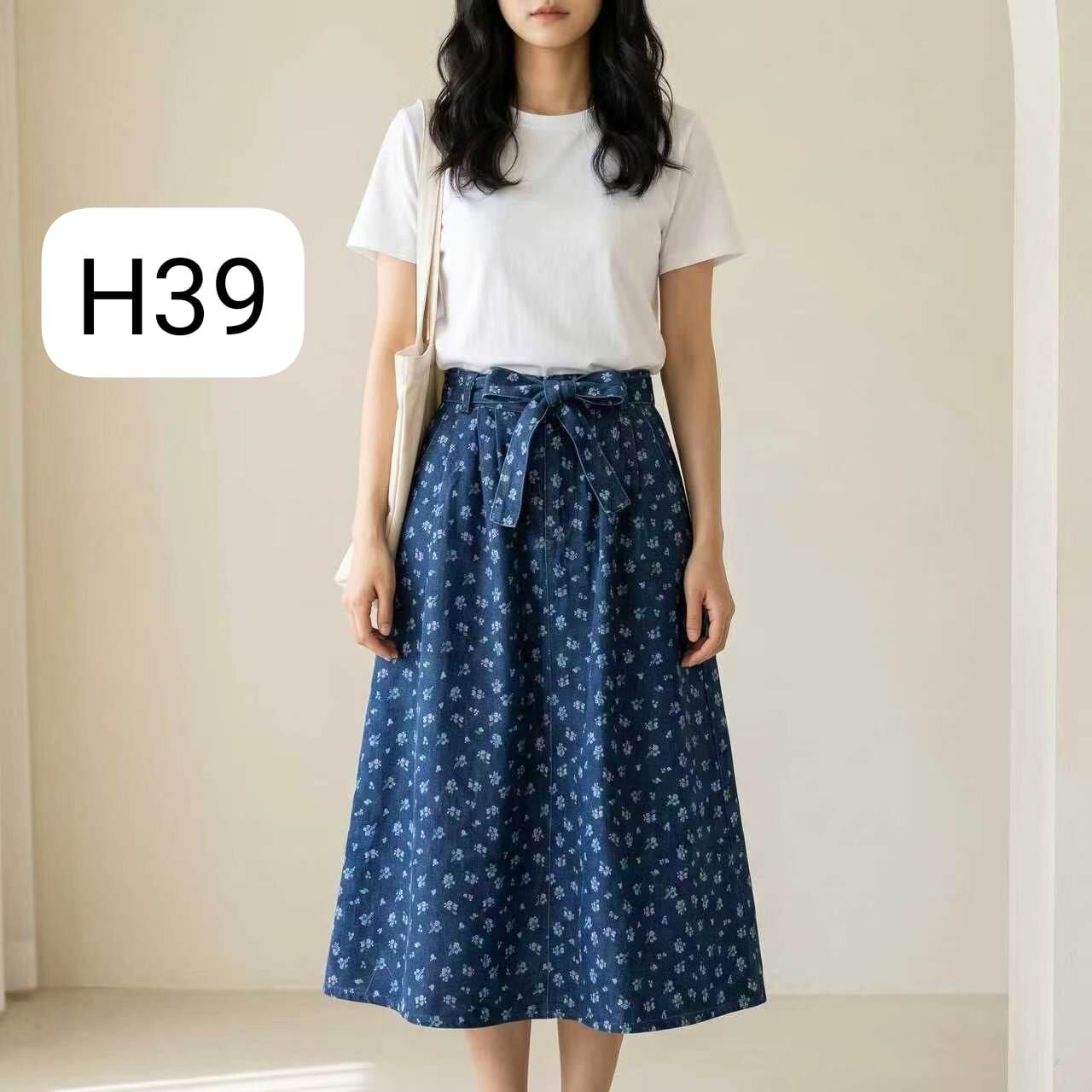 H39  長裙 腰28-36   長版35 短版31 $279