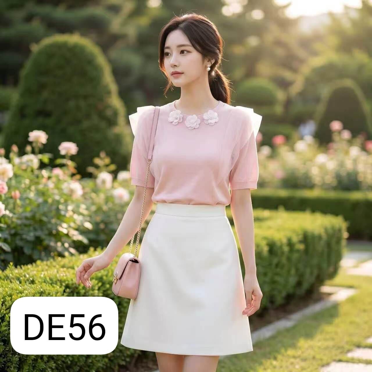 DE56 胸40-50 長23 $319