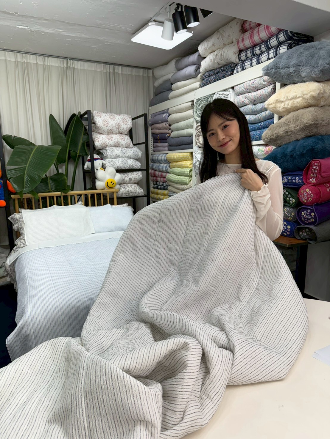 KQ4302 極致冰感直條涼感被 (韓國產涼感紗) *春夏薄款被*