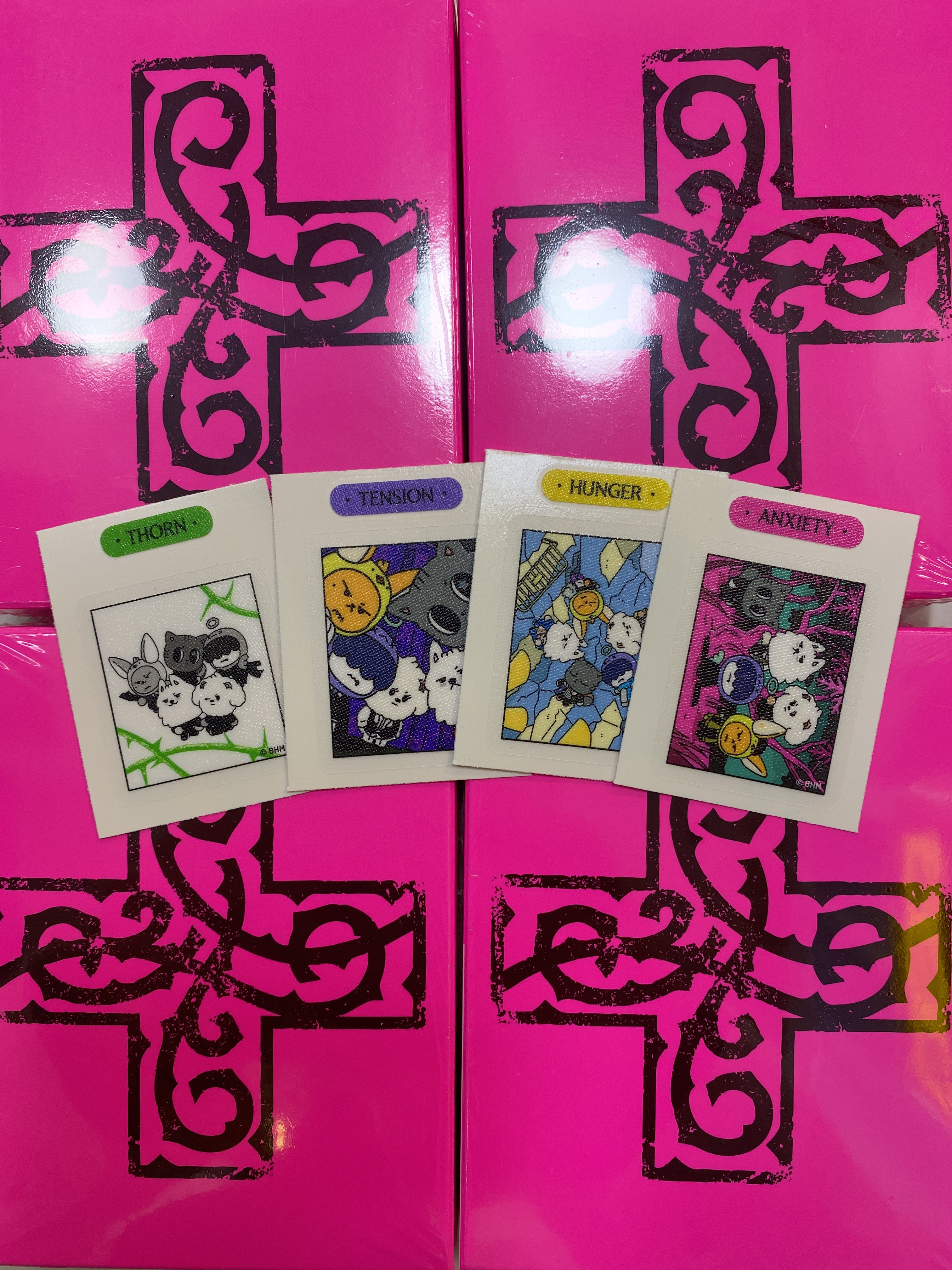 TXT 7TH YEAR: A Moment of Stillness in the Thorns(Photocard case Ver.)(Random)