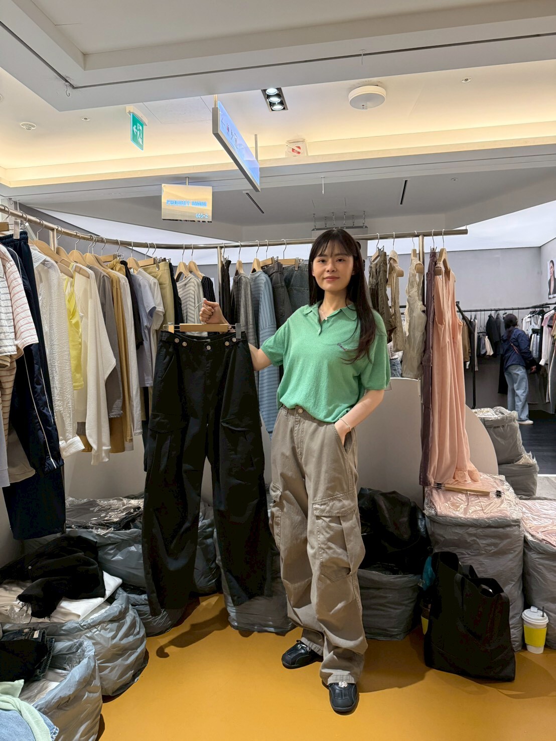 DV6112 型格風工裝滑料休閑褲