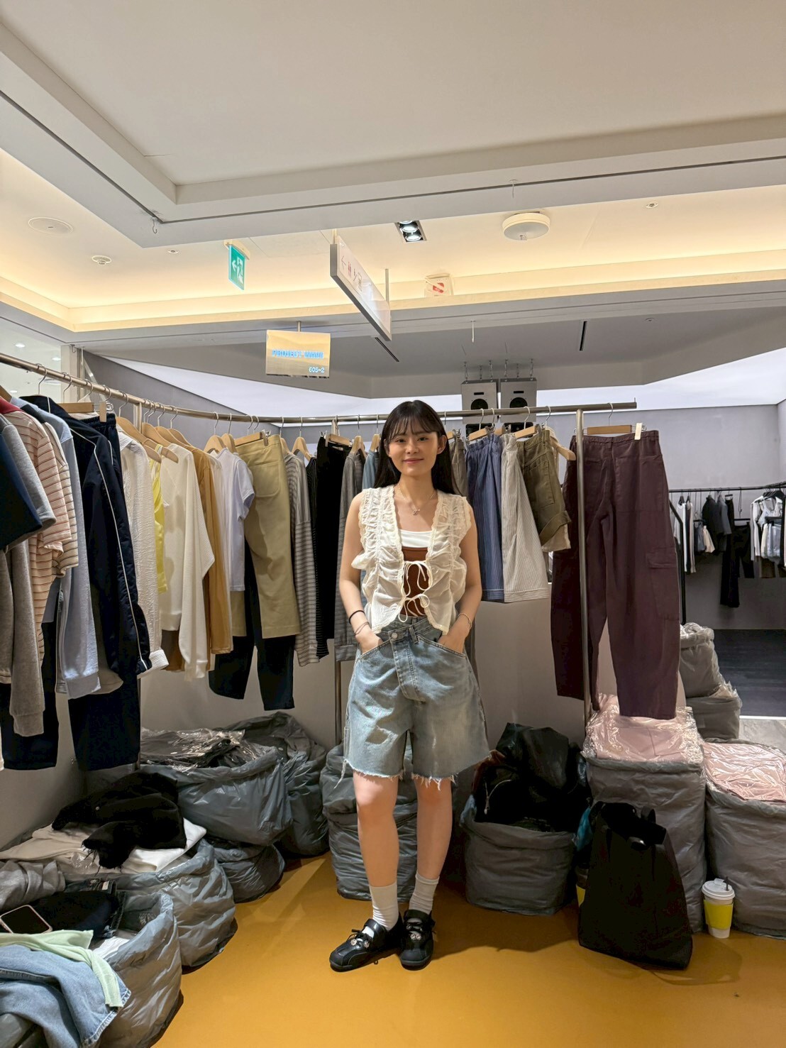 DV6104 交叉鈕扣顯瘦5分牛仔褲