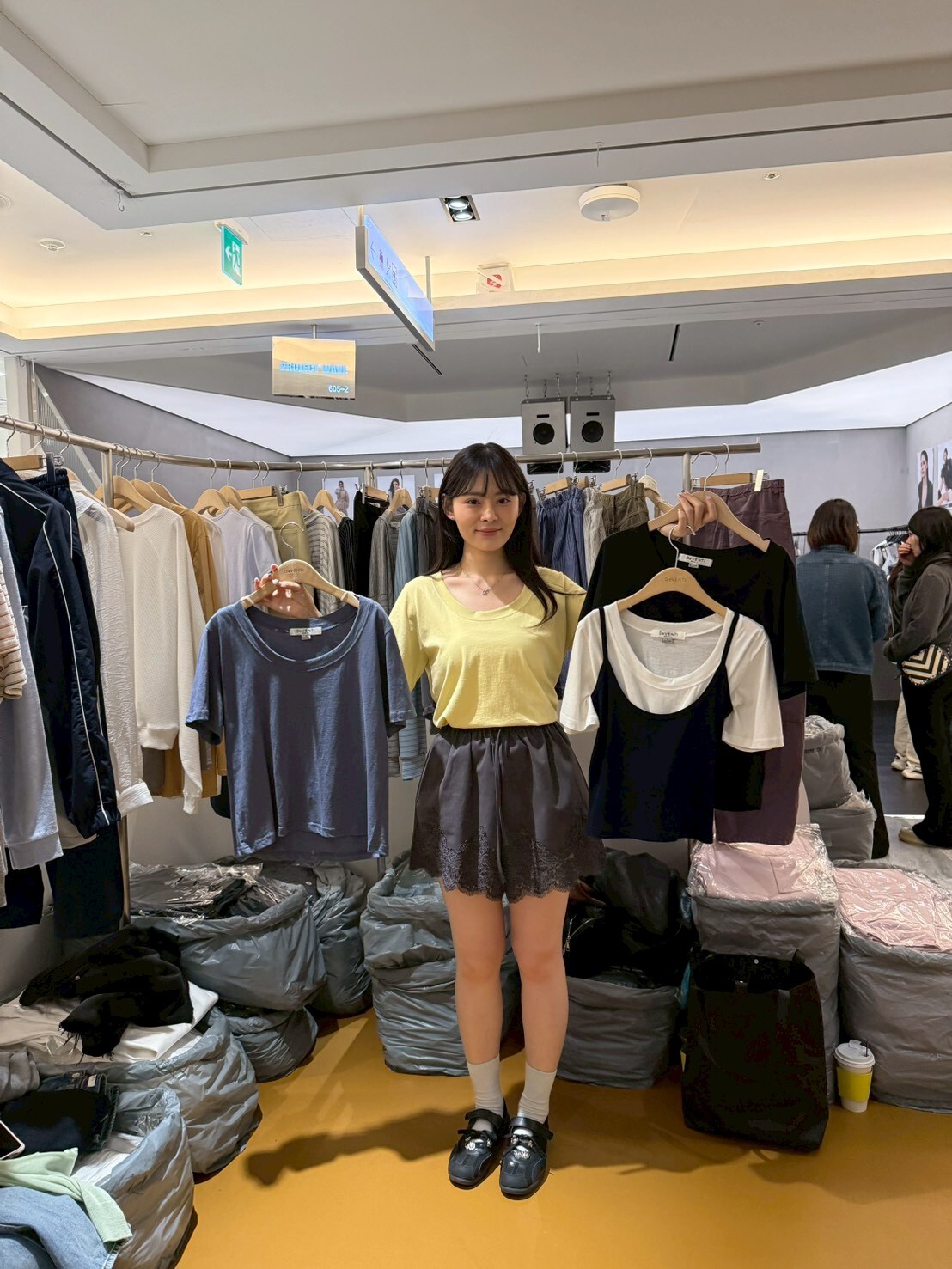 DV6119 百搭大U領軟綿Tee