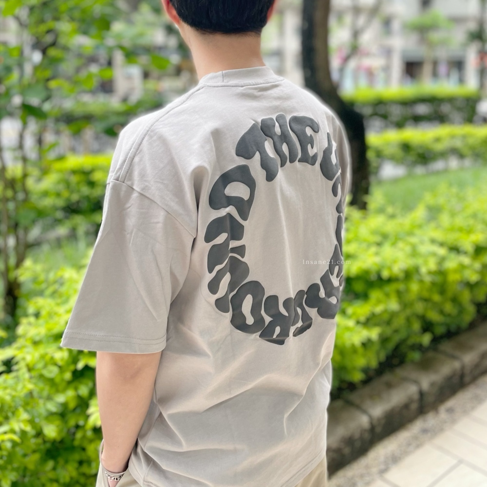 CONCEPT 圓形字體圖案 三色 休閒 短袖 上衣