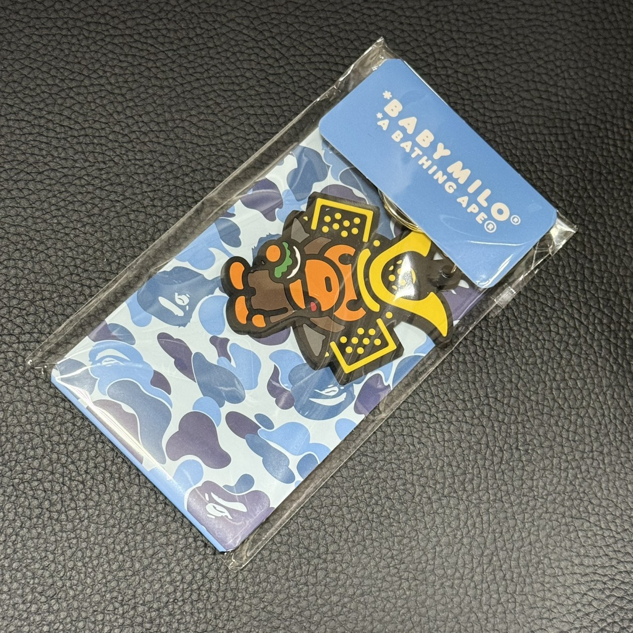 -(C014)-A BATHING APE BAPE KABUTO BABY MILO KEYCHAIN 頭盔 MILO 鑰匙圈 -2M20100004