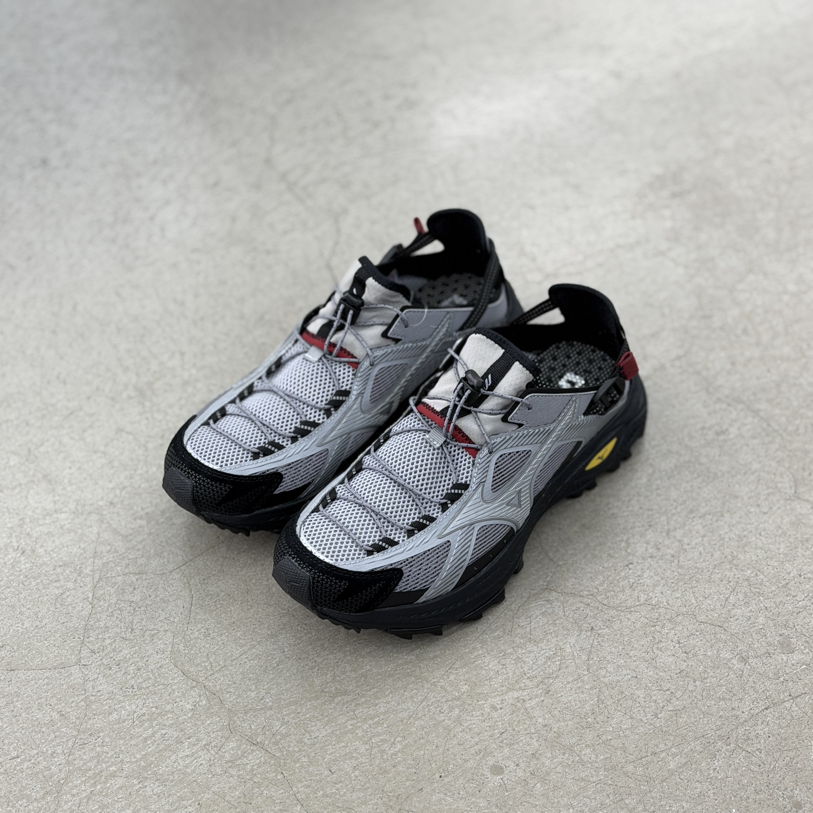 Mizuno Racer Trail SE V2 Grey Red l D1GH261204