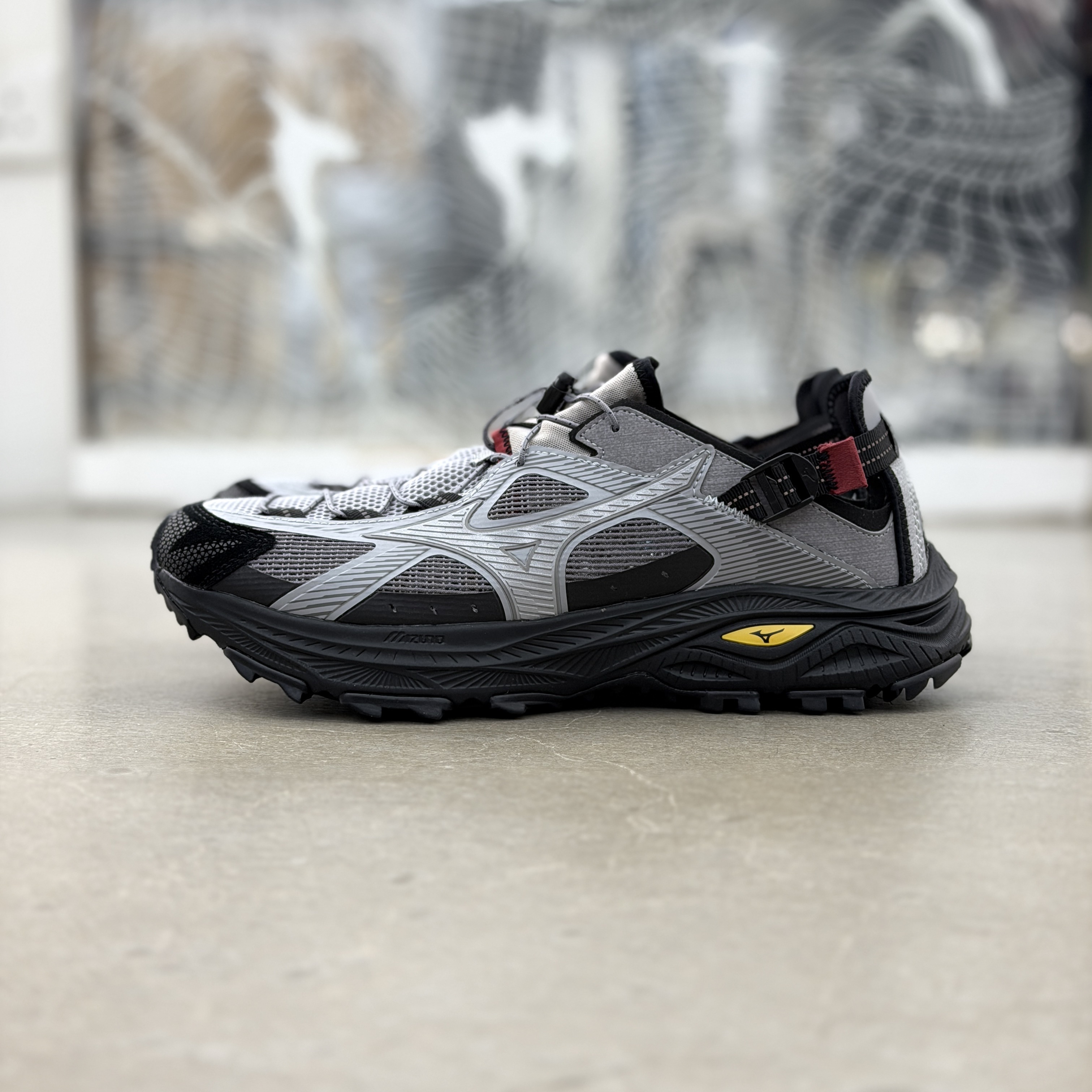 Mizuno Racer Trail SE V2 Grey Red l D1GH261204