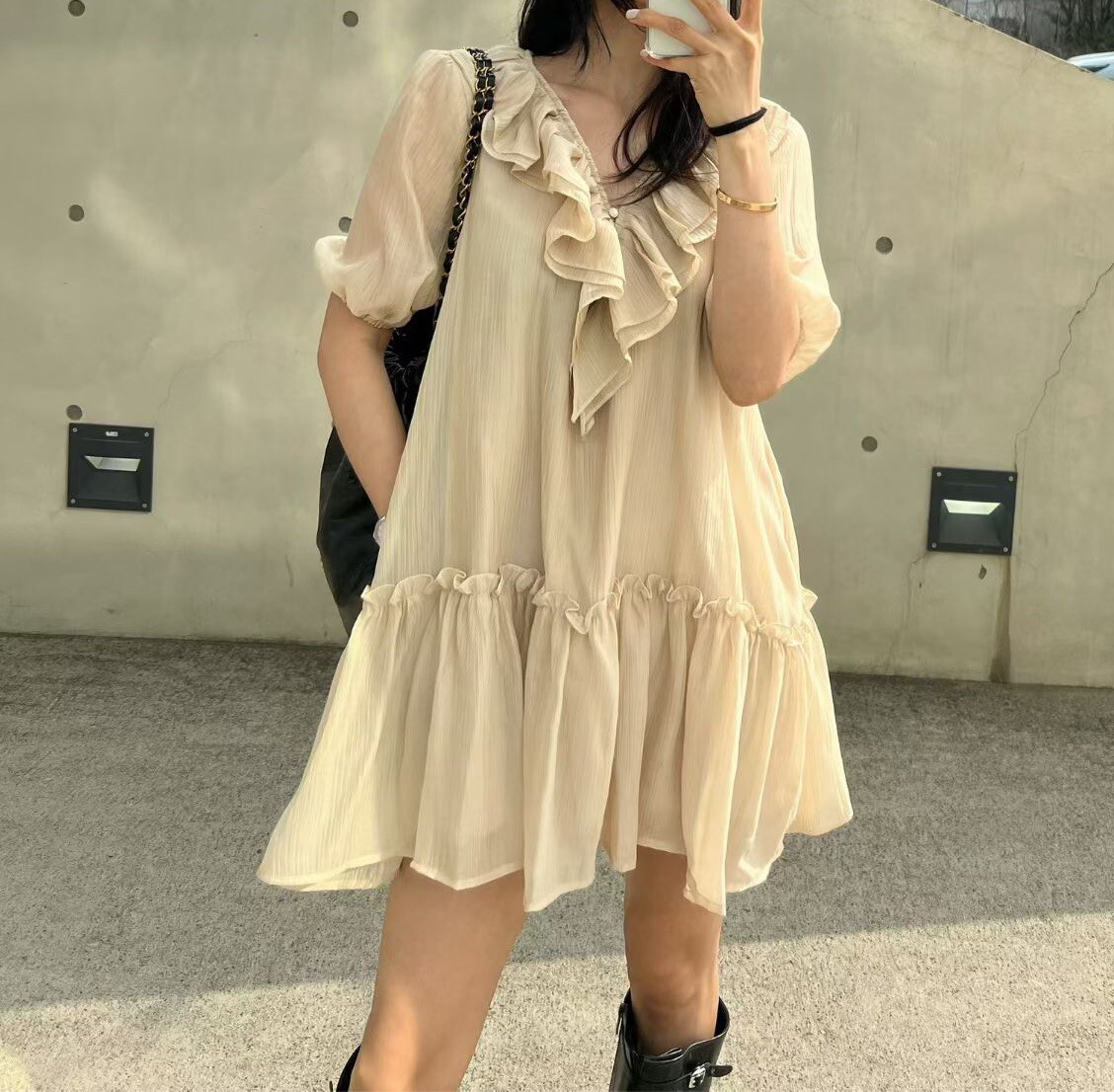 DRESS