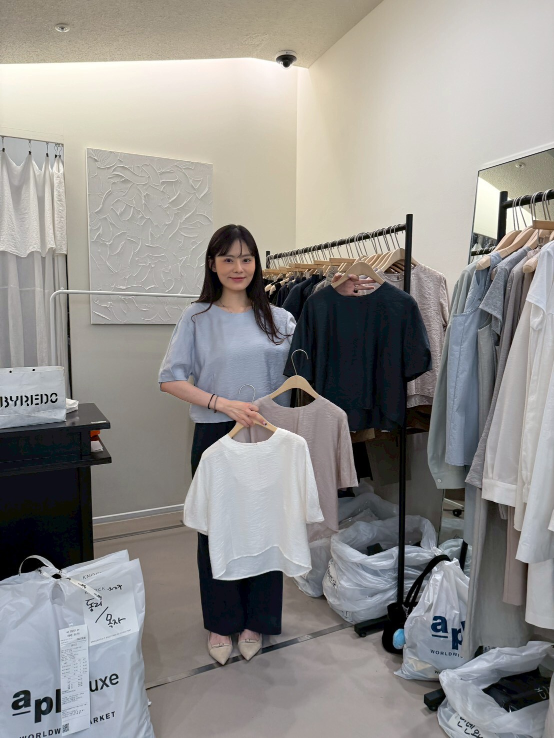 KN6131 紋路感前短後長混絲上衣