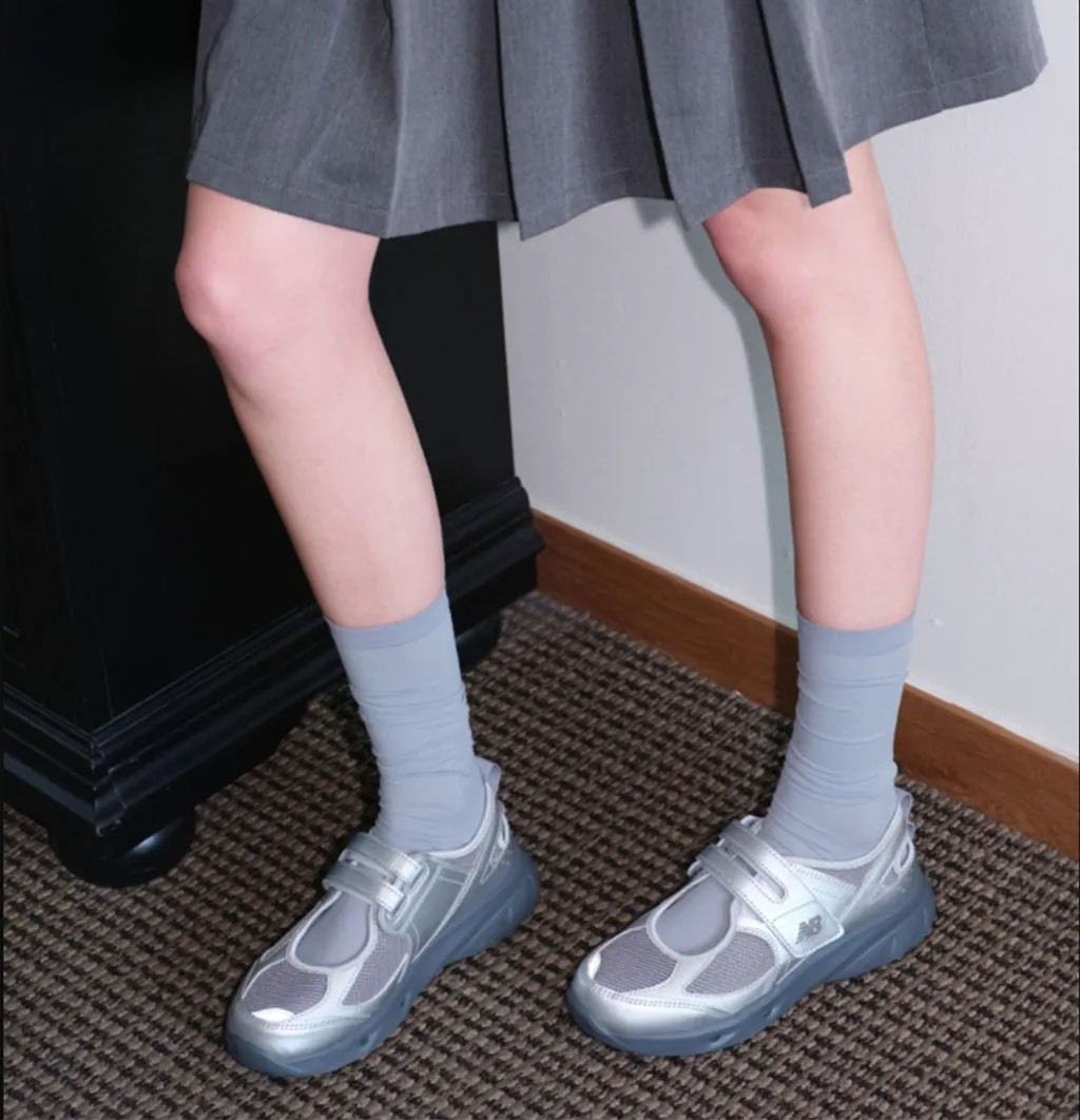 韓國限定 New Balance Breeze 灰銀色 瑪莉珍鞋 女鞋 SD2202SG2