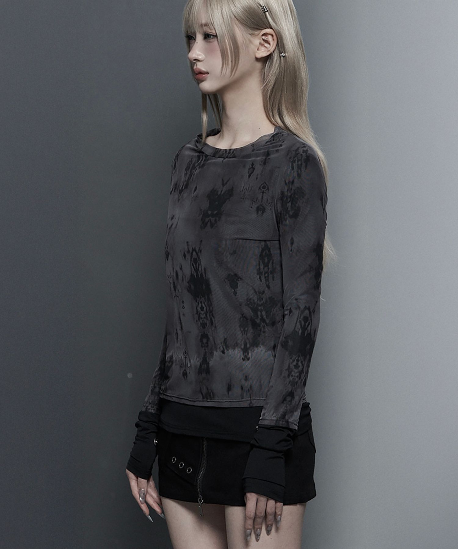 ETRE AU SOMMET 透膚雙坑條長袖上衣 ET26SSTLS09BK