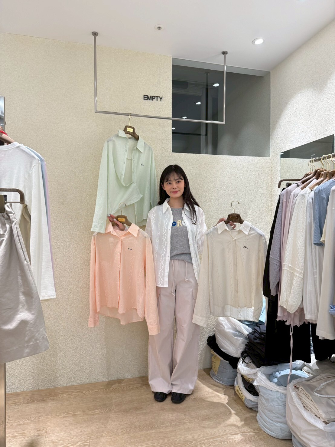 EP6108 立領刺綉暗紋襯衫