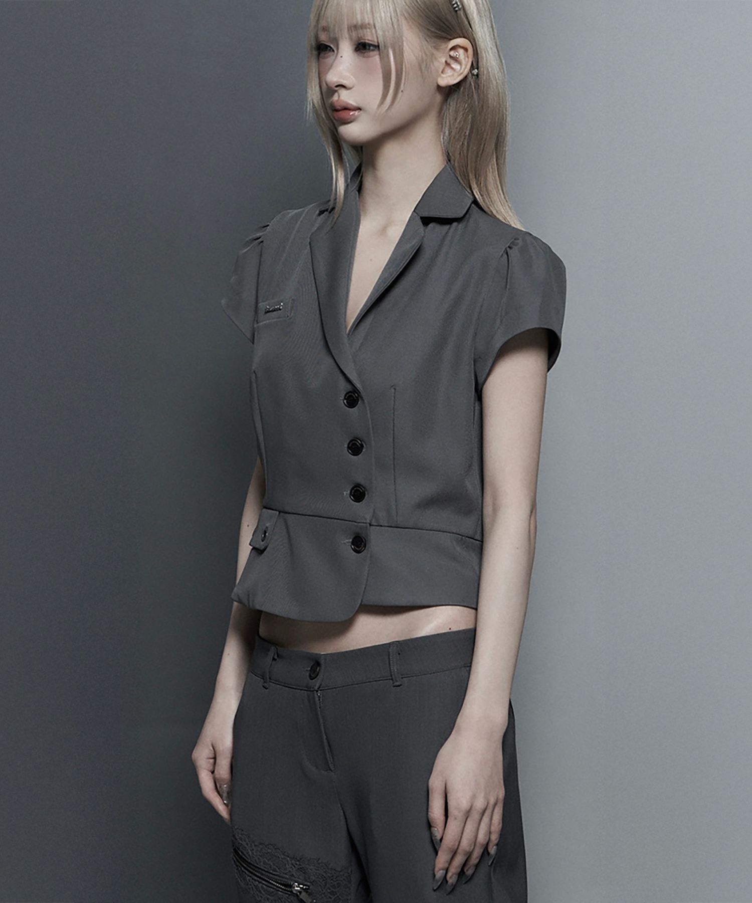 ETRE AU SOMMET 短袖修身西裝外套 ET26SSOBJ02DG