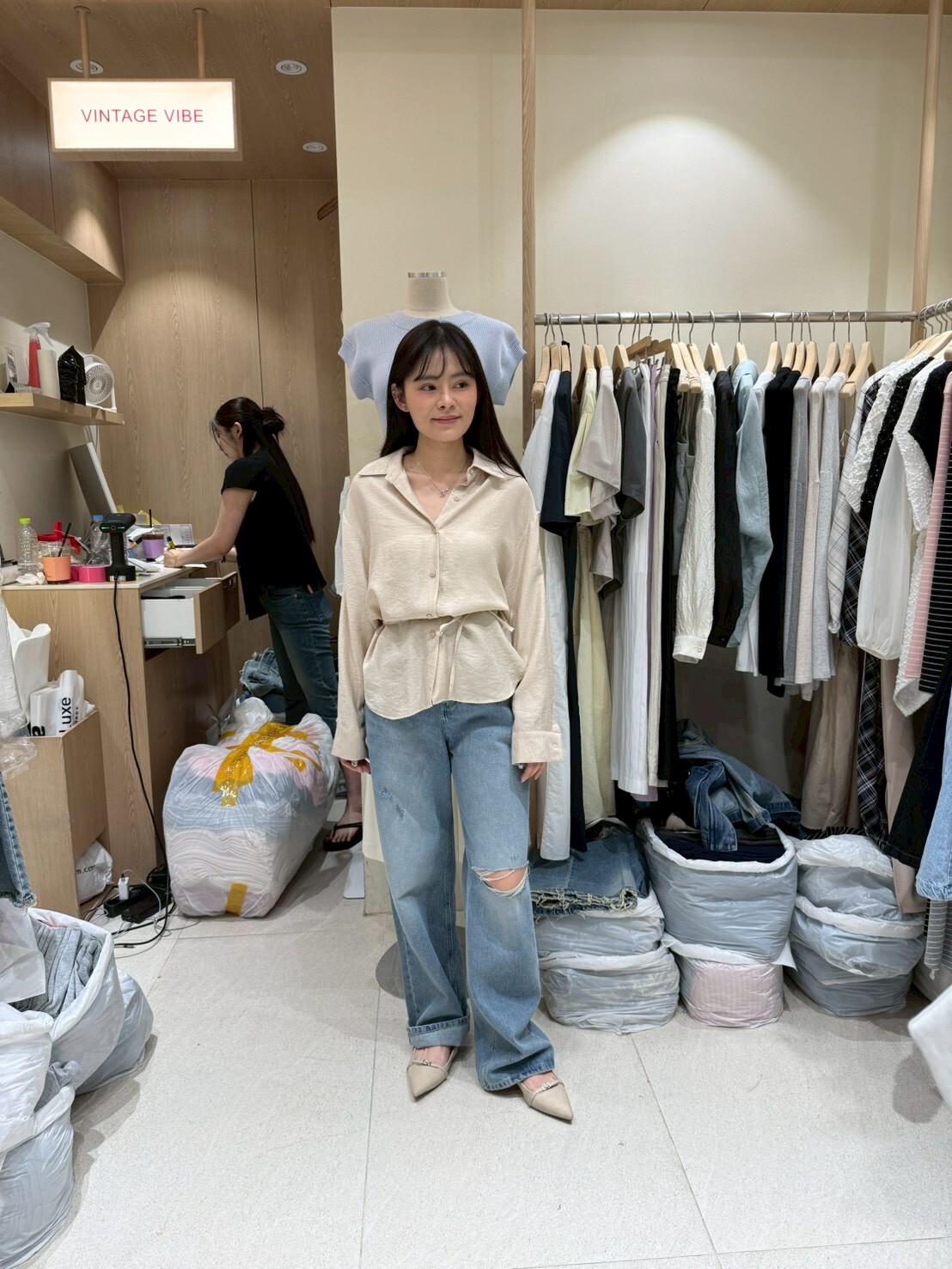 VV6112 破洞直筒牛仔褲