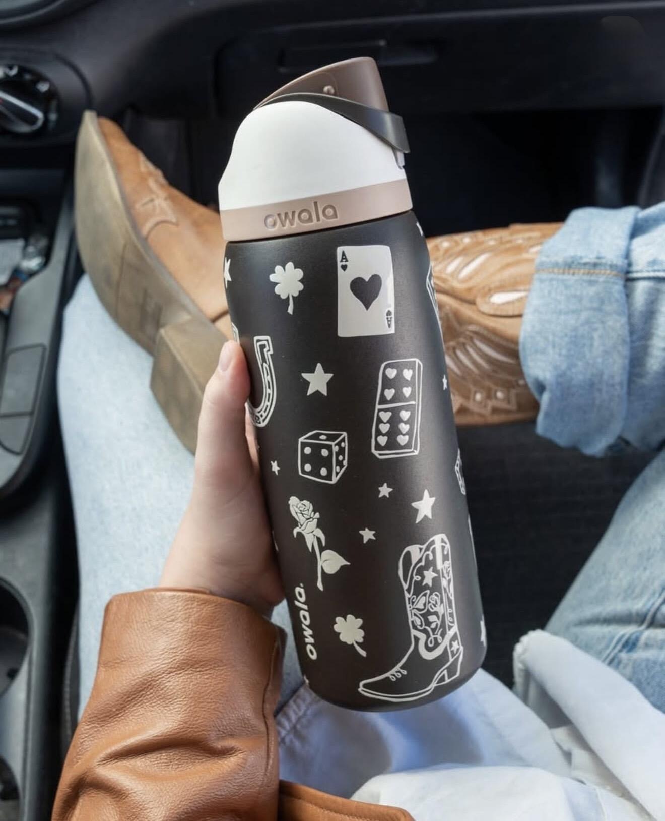 【預購】國外限定 Owala x UO 限量 聯名款 黑米白 幸運之物 水壺 吸管杯 手柄提把 保溫杯 32 oz /  945ml