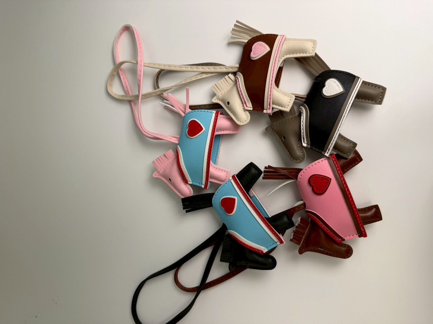 CC56 真皮小馬掛件 (優惠碼同充值購物金不適用)