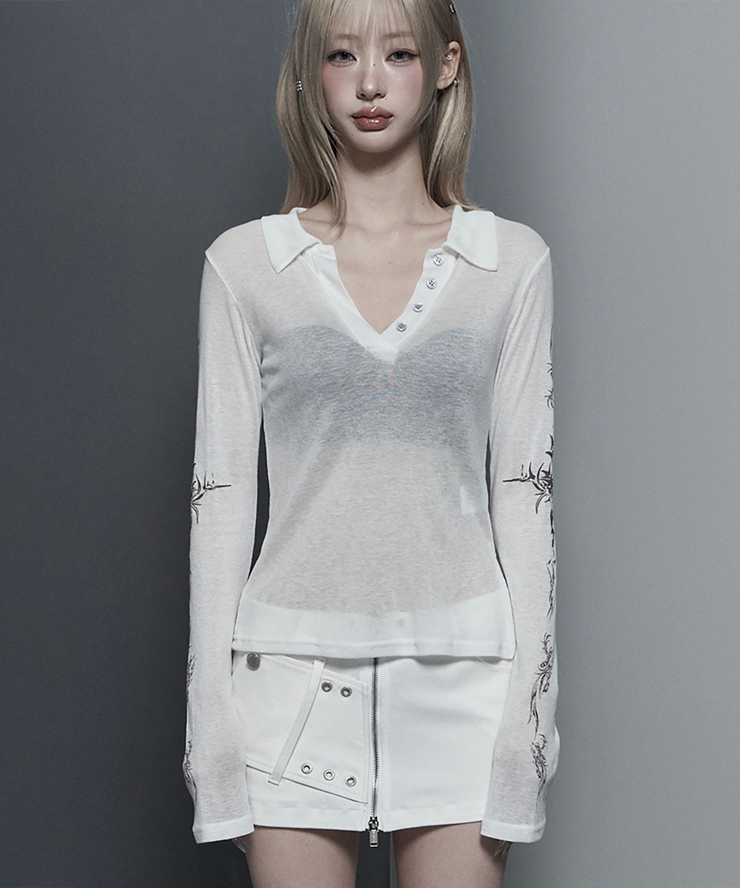 ETRE AU SOMMET 羅紋領刺青字母長袖上衣 ET26SSTLS05WH