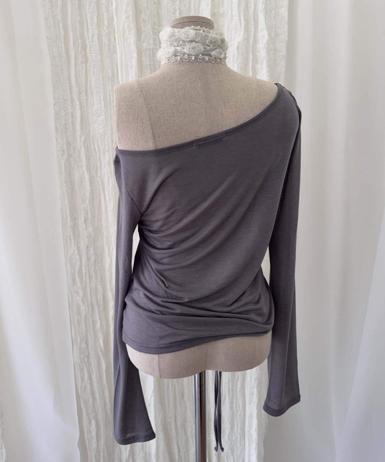 ETRE AU SOMMET 單肩抽皺綁帶長袖上衣 灰色 20069809416141