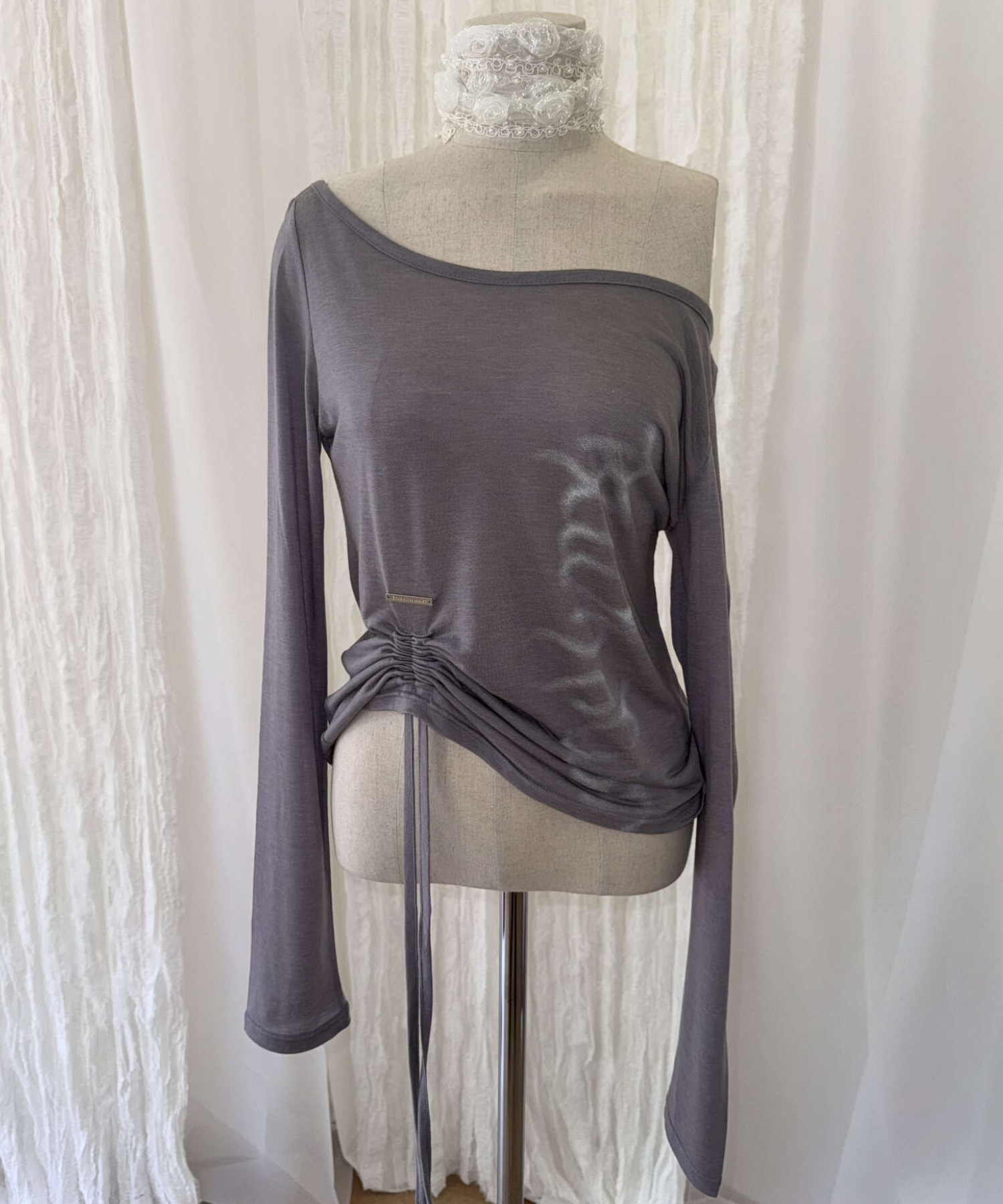 ETRE AU SOMMET 單肩抽皺綁帶長袖上衣 灰色 20069809416141