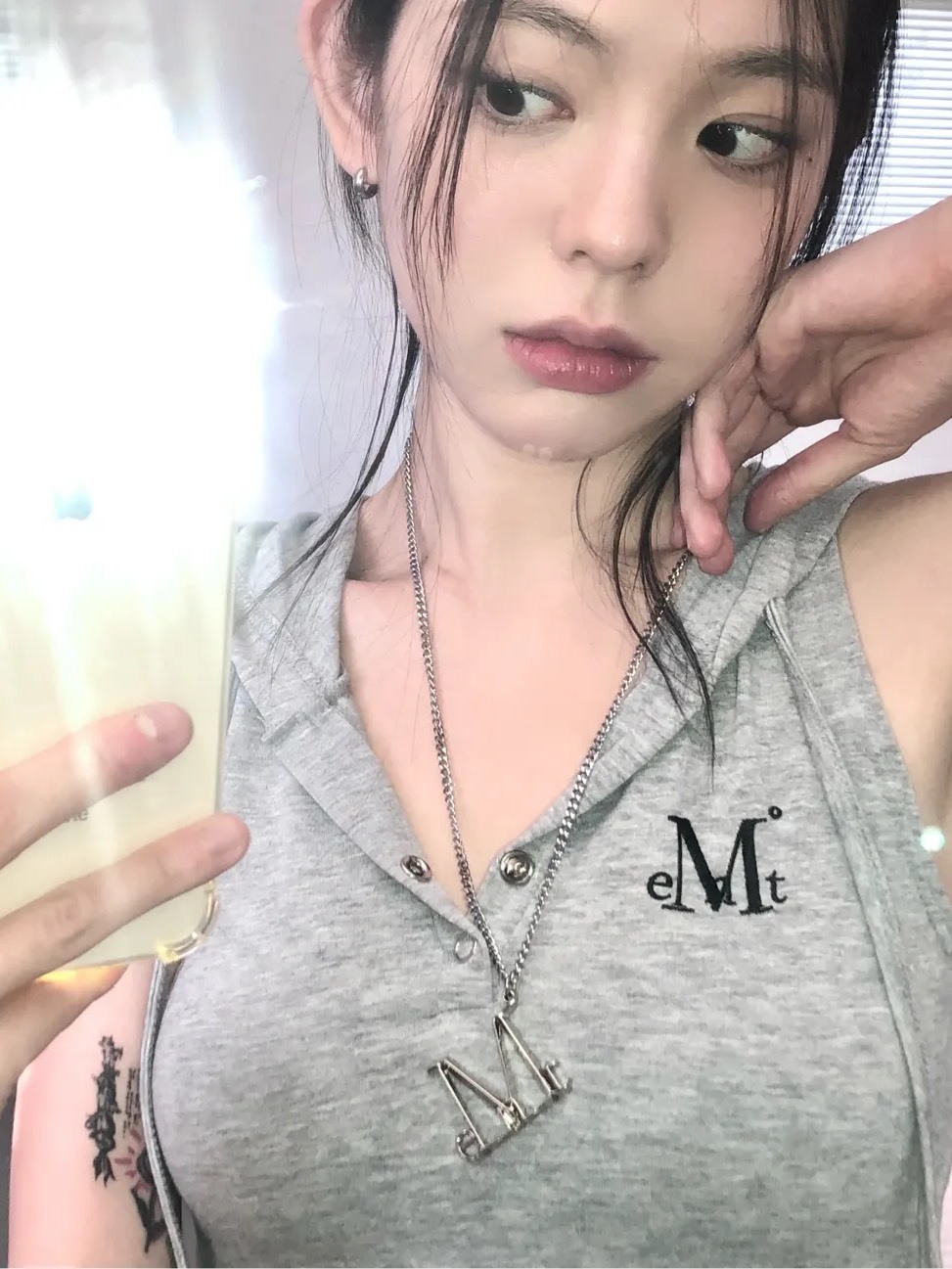 （預購）MUCENT  LUMET個性金屬Logo項鍊