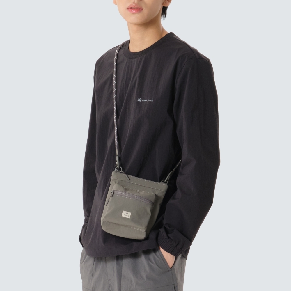 【現貨】Snow peak Cample Mini Sacoche 1.5L 1.5L 綁繩測背口袋小包 S26ZUCSB18