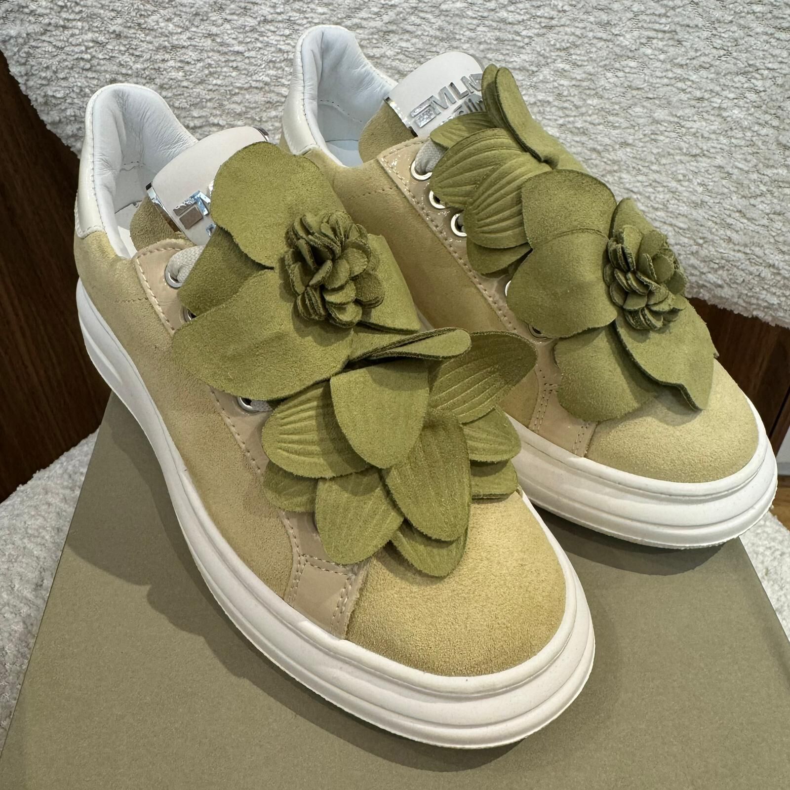 FRA-CCG0425-338 Var S-388 - LONDON PERGAMENA - SANZIO BIANCO-PANNA - F.DO BIBIANCO (606 ACC-BI) (Y款) (35-42)