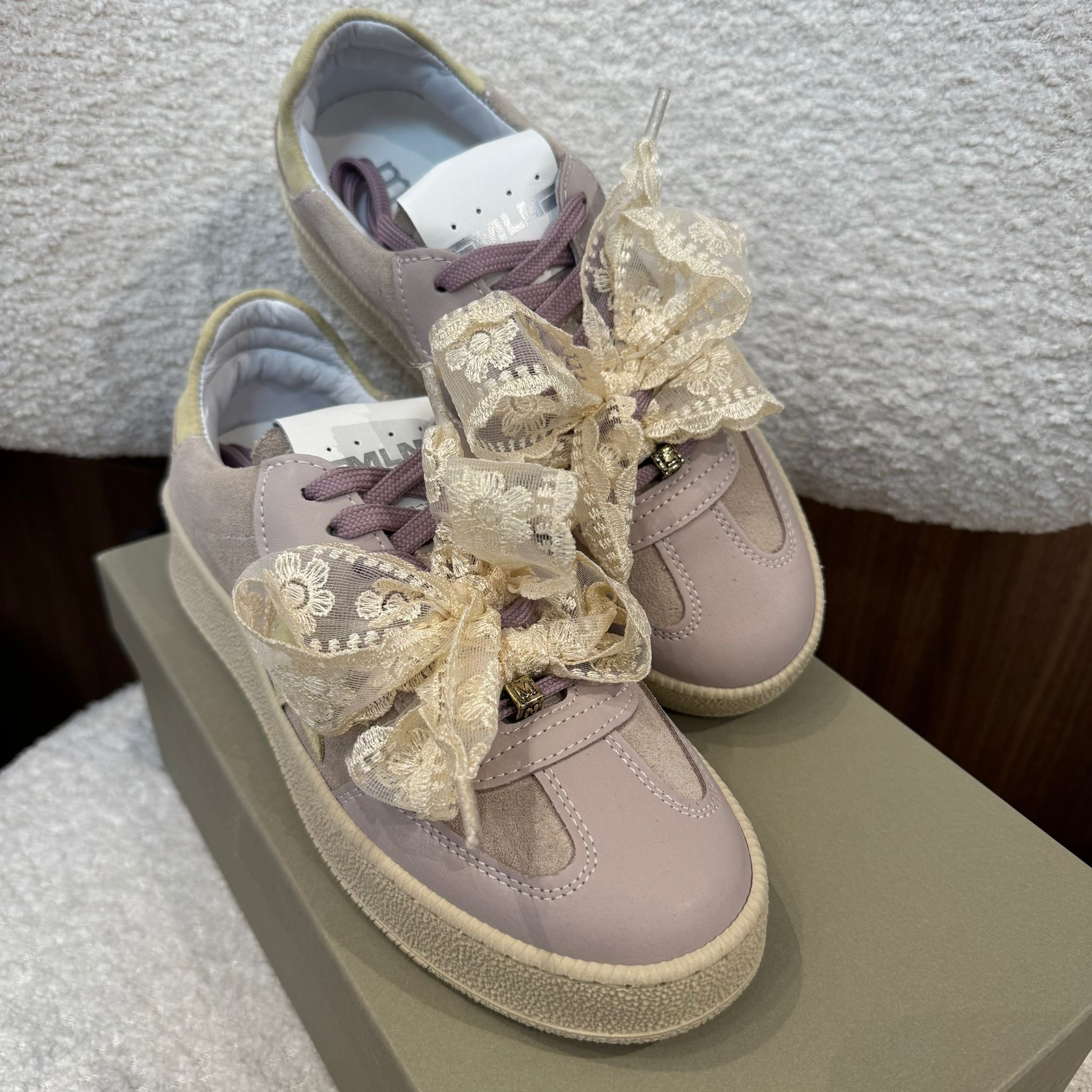 FRA-CCG0425-336 Var S-118 - GUTTUSO PERLA - LONDON MAGNOLIA - FIOCCO SAN GALLO PANNA - F.DO SBT OSSO (525 F-SBT / 92) (U款) (35-42)