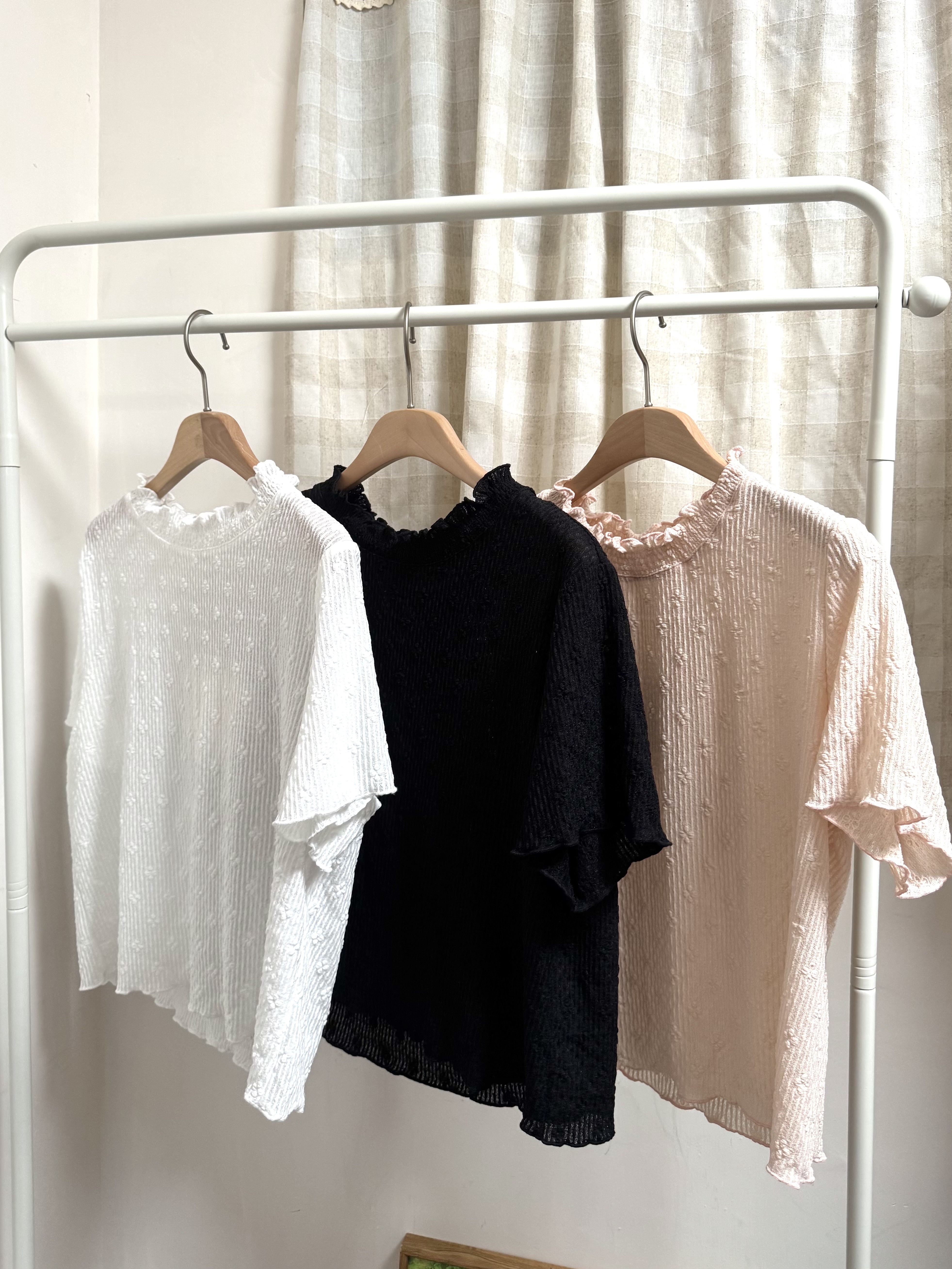 【指定商品減$20✨】小花直紋Ruffle Top