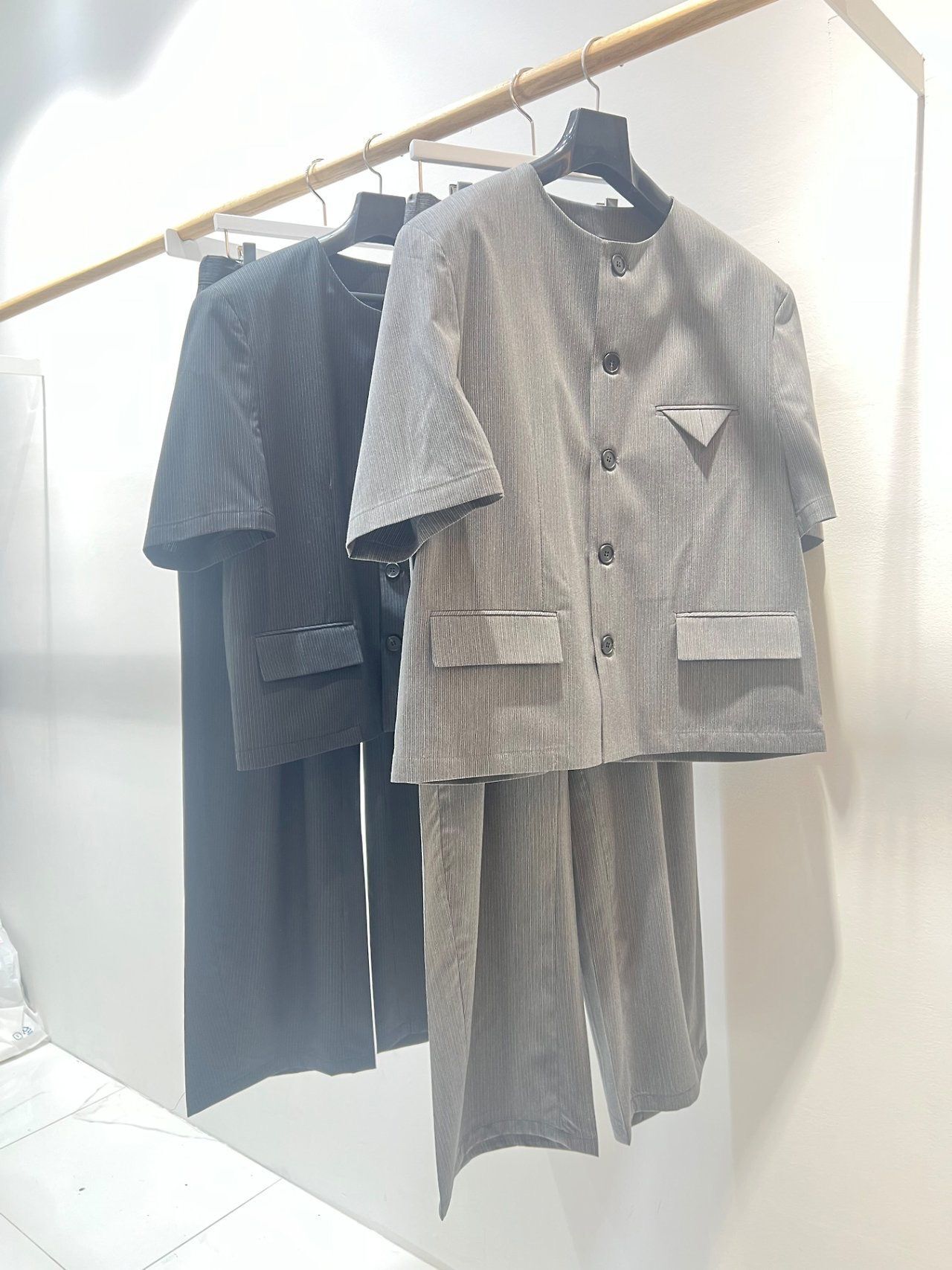 直紋圓領短袖西裝褸 C_y-160JK