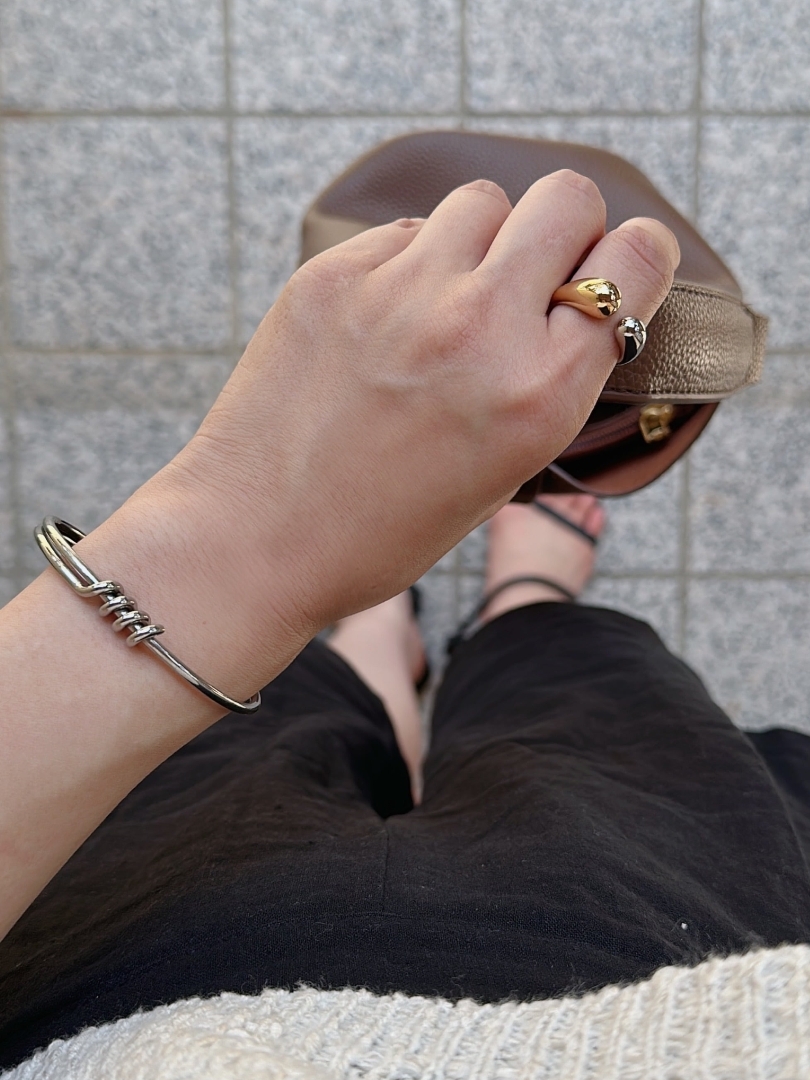 S925 tornado bangle