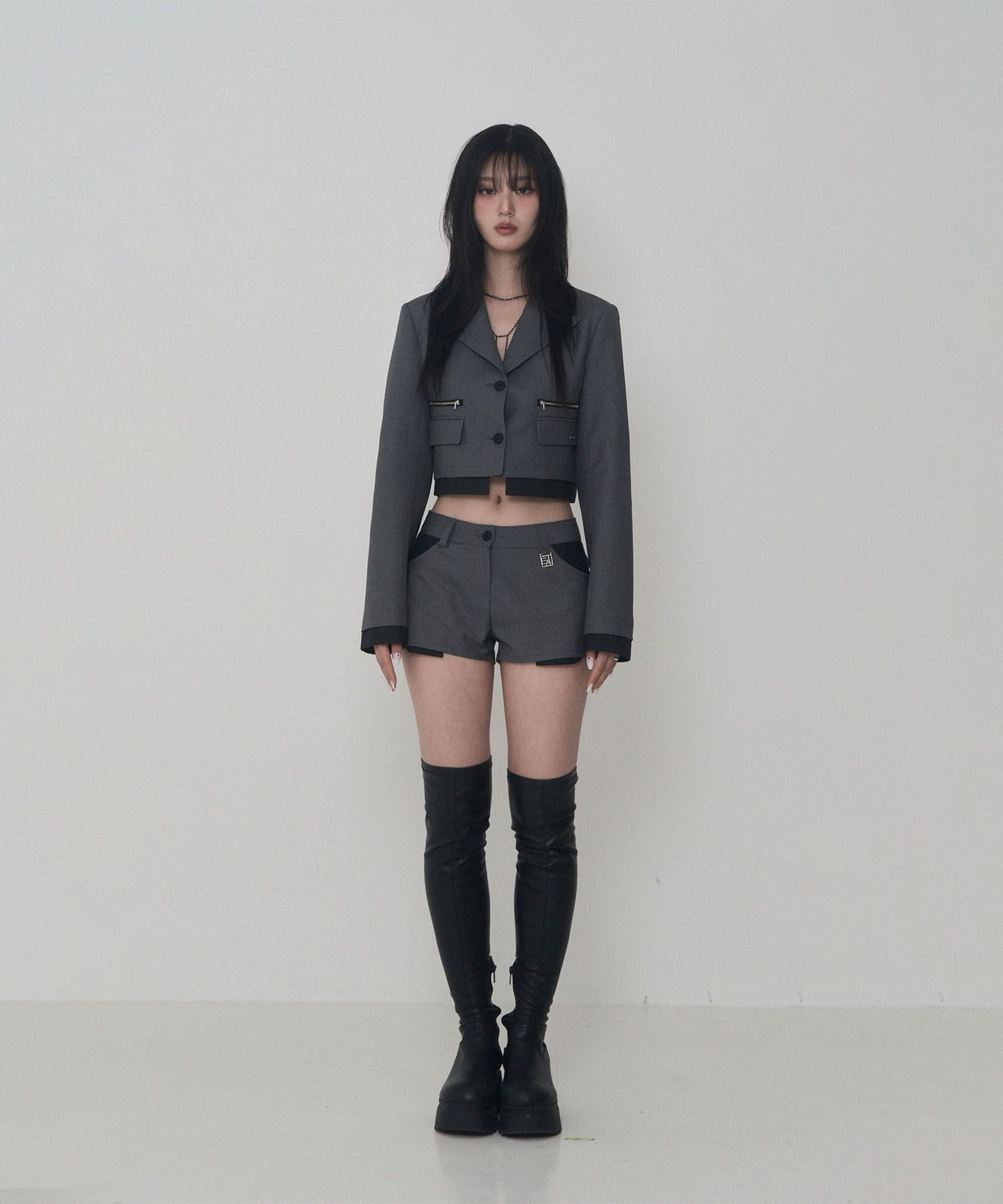 ETRE AU SOMMET 配色層疊微短褲 ET25SSPHP03GR