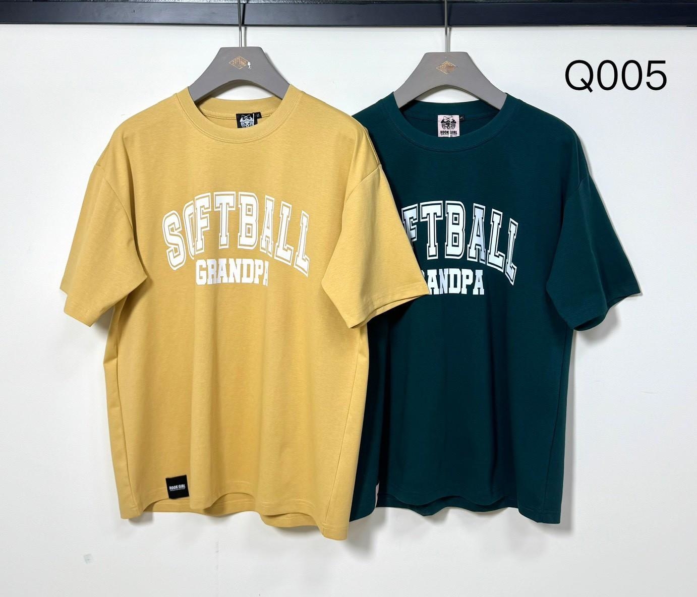 Q005 虎克Softball英文字樣 T-Shirt