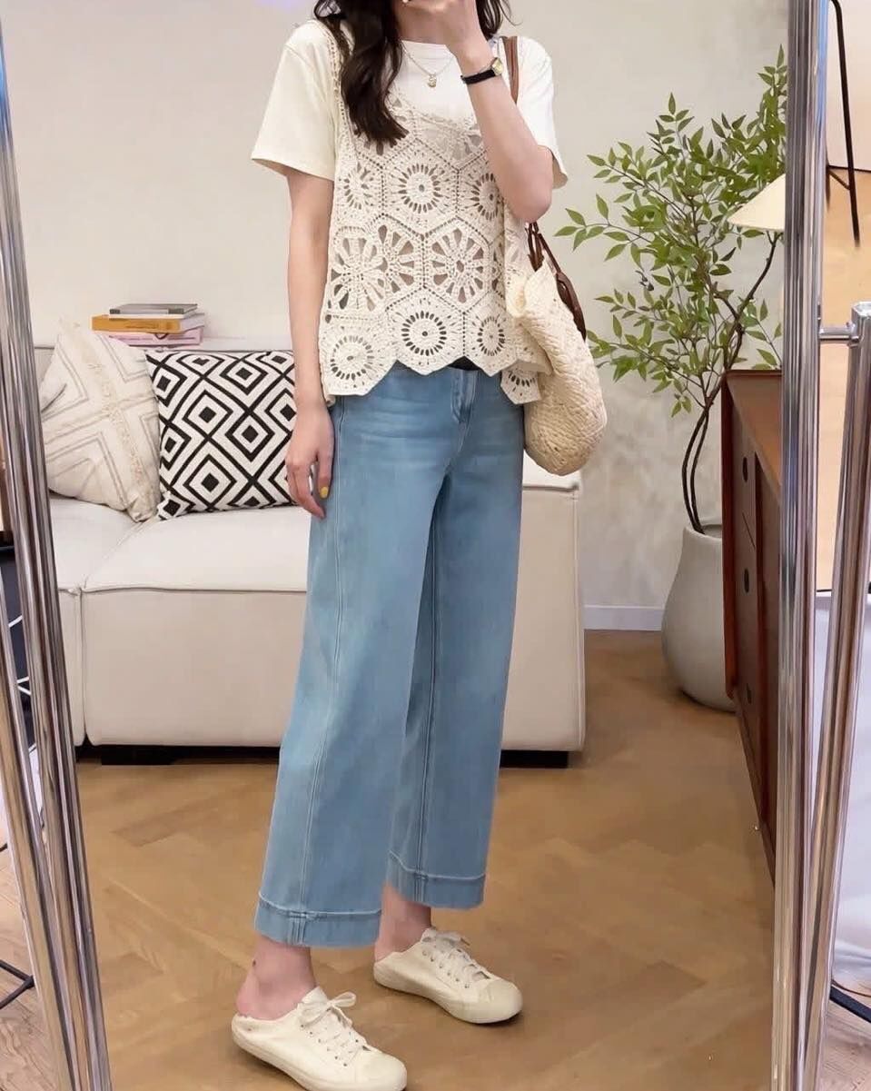 【甜美優雅的簍空雕花背心上衣套組】（現貨）