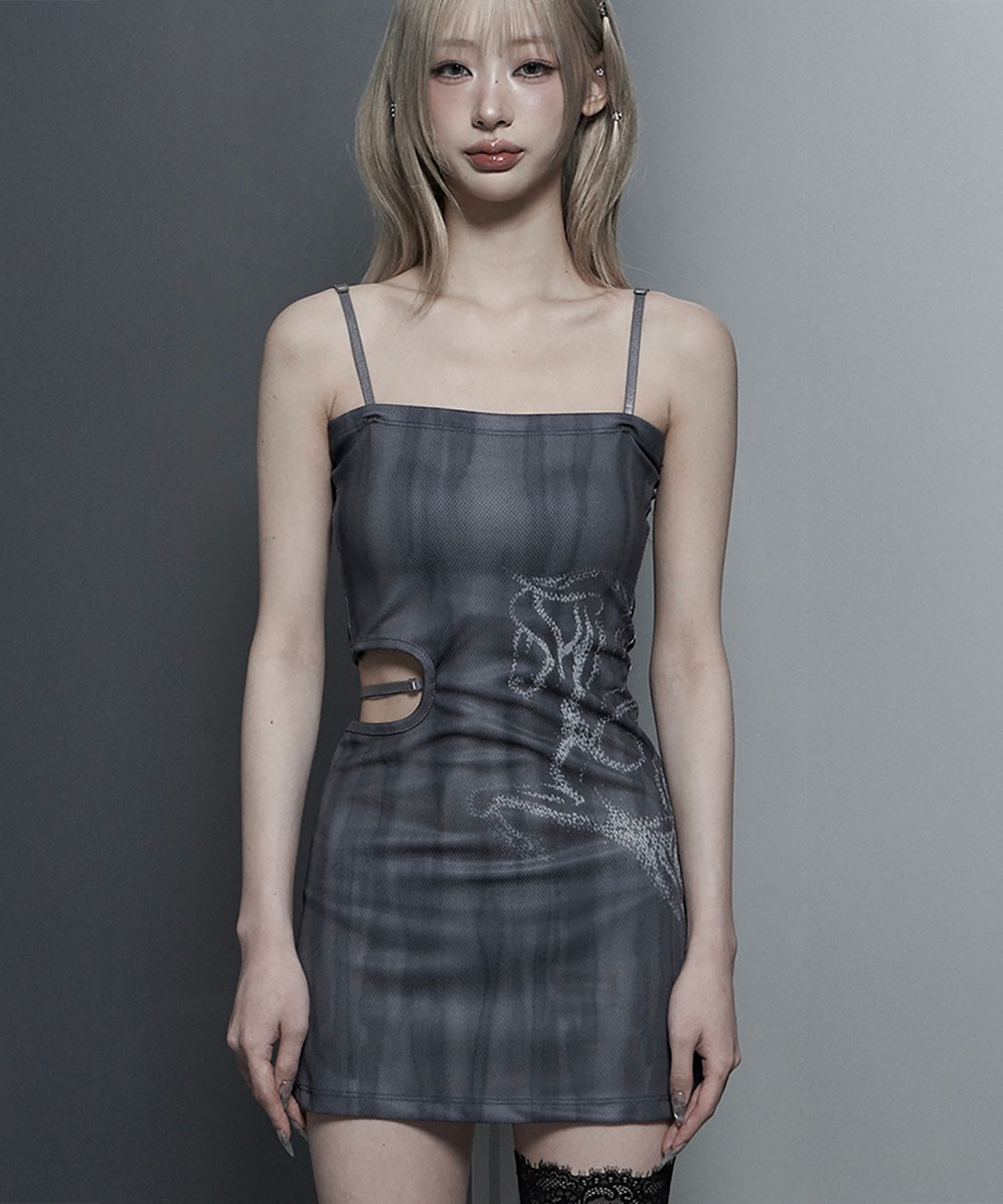 ETRE AU SOMMET 側鏤空迷你洋裝 ET26SSPNO02CH