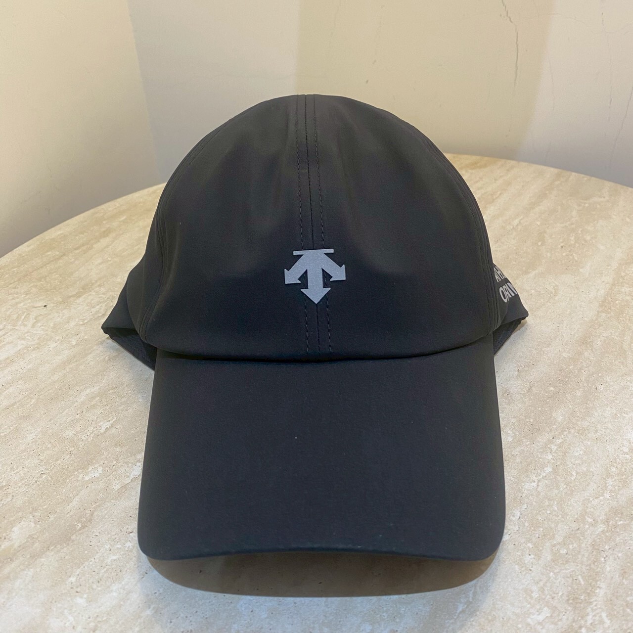 Descente 迪桑特 中性運動帽 SR123RCP10