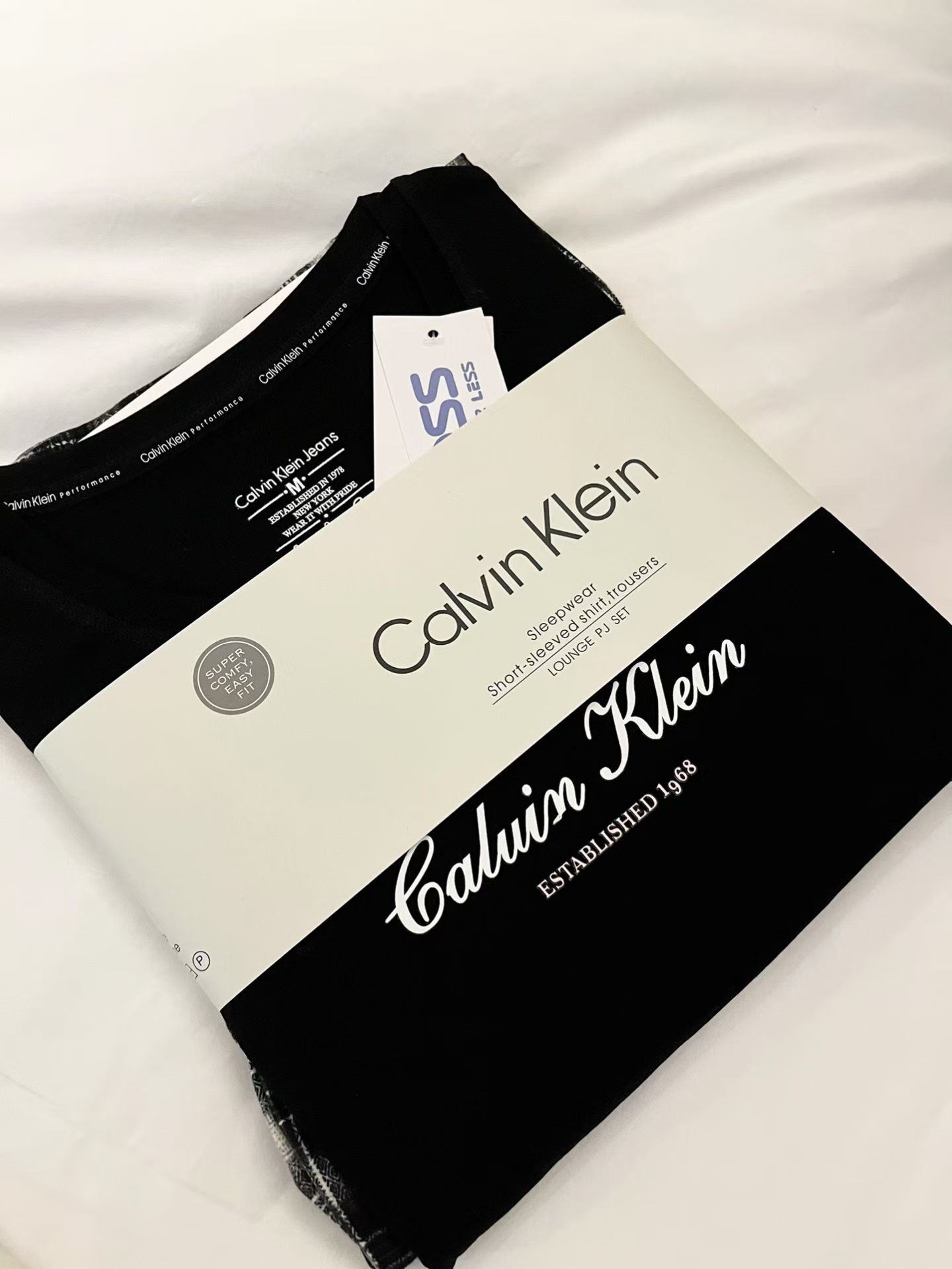 Calvin Klein 家居服 女款 一套tee + 長褲