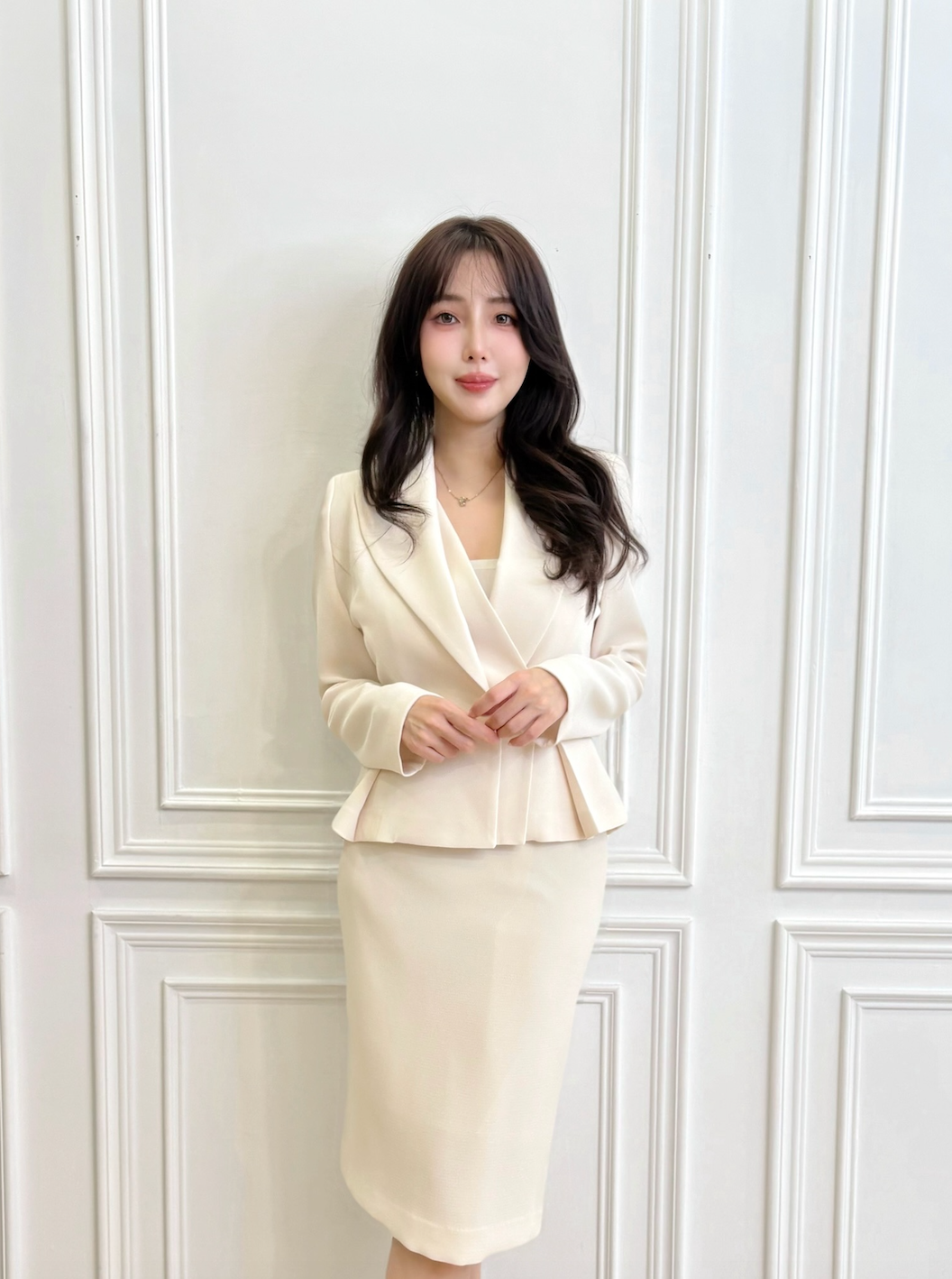 唯美多層次翻領側銀釦套裝