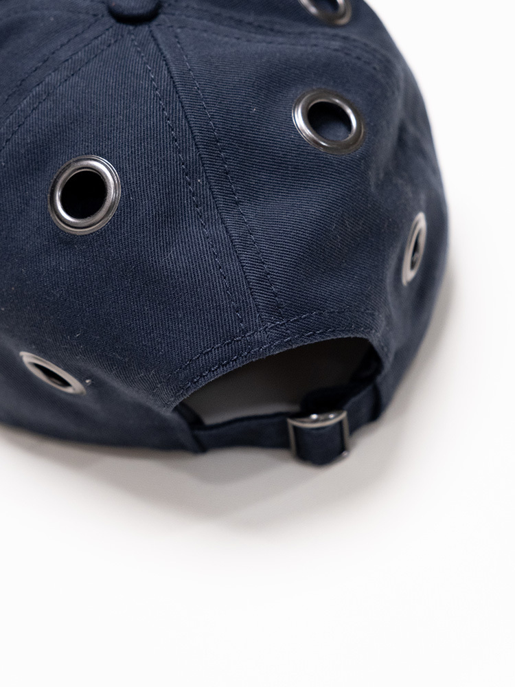 Eyelets Cap