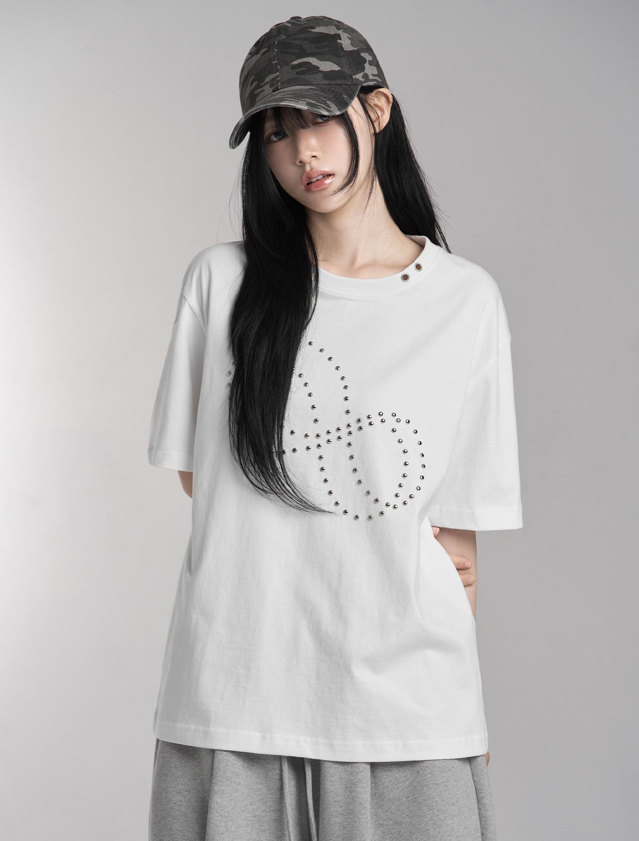 LOOXP 雞眼釦鉚釘寬版短袖T恤 9886-1