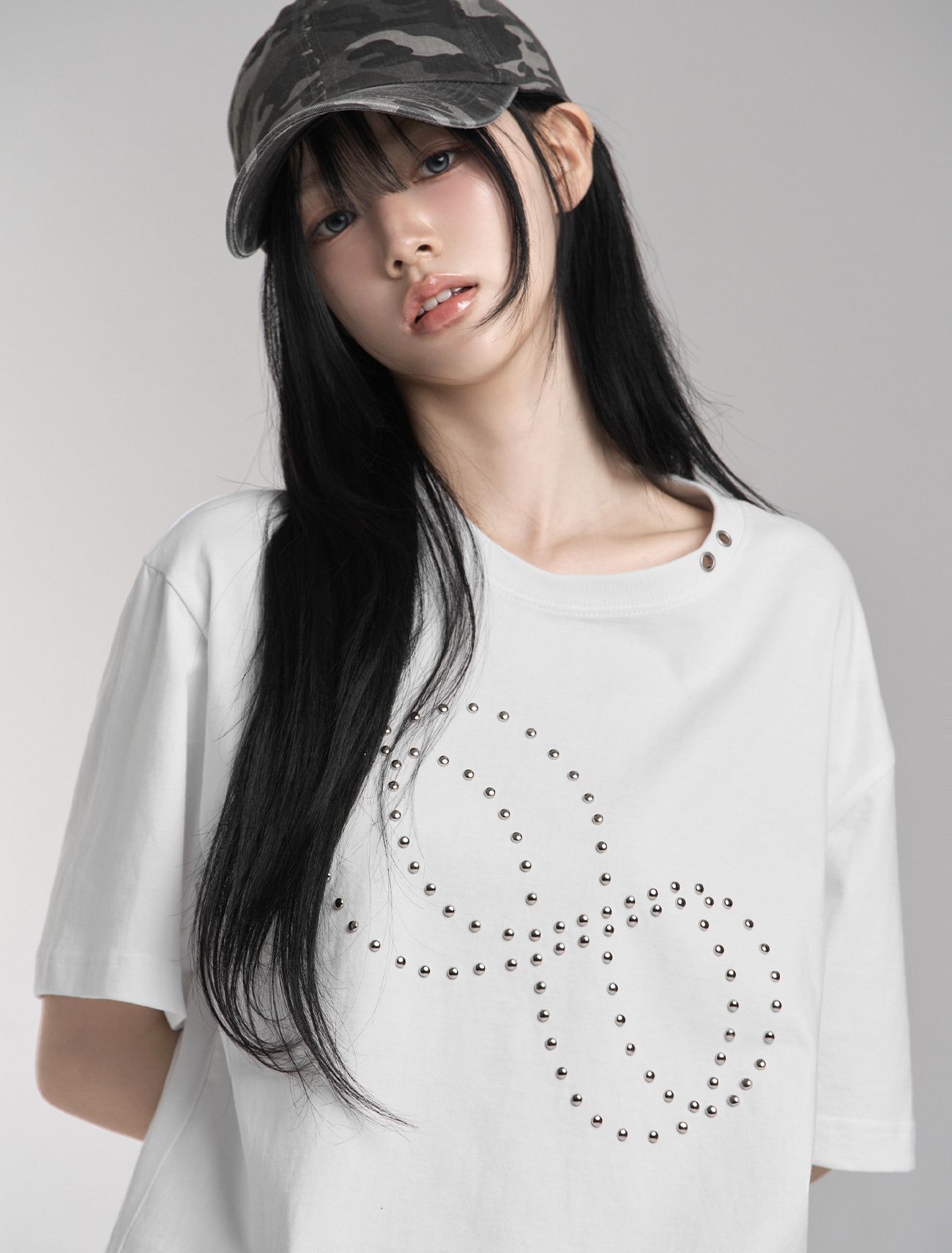 LOOXP 雞眼釦鉚釘寬版短袖T恤 9886-1