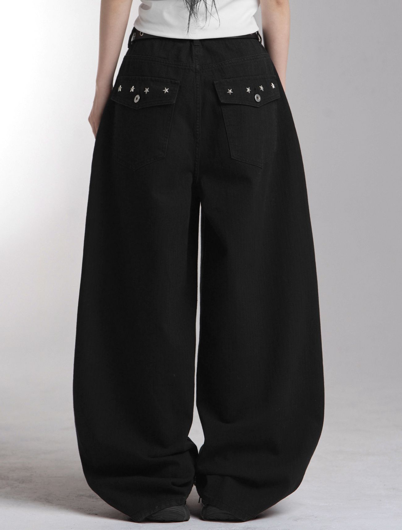 LOOXP 鉚釘後口袋棉質氣球長褲 黑色 9870-3