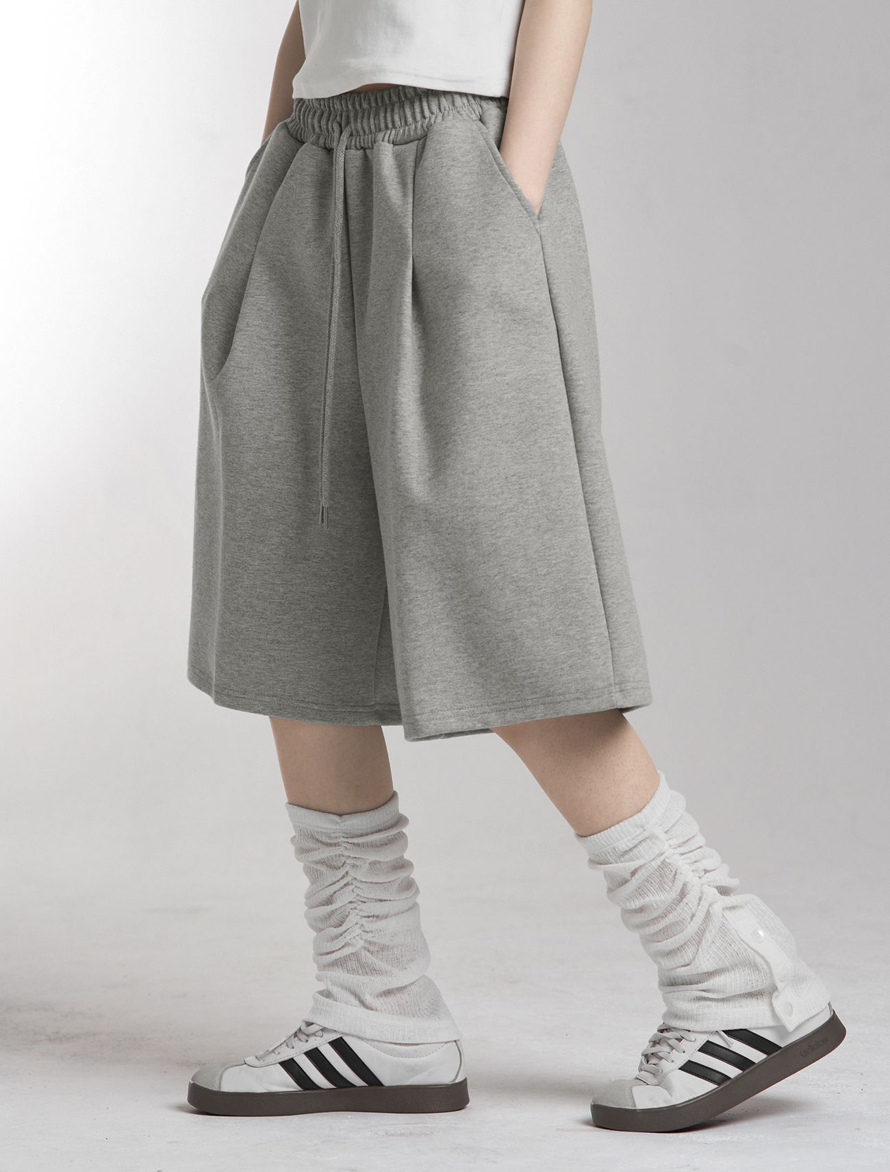 LOOXP 打褶鬆緊百慕達短褲 灰色 9885-2