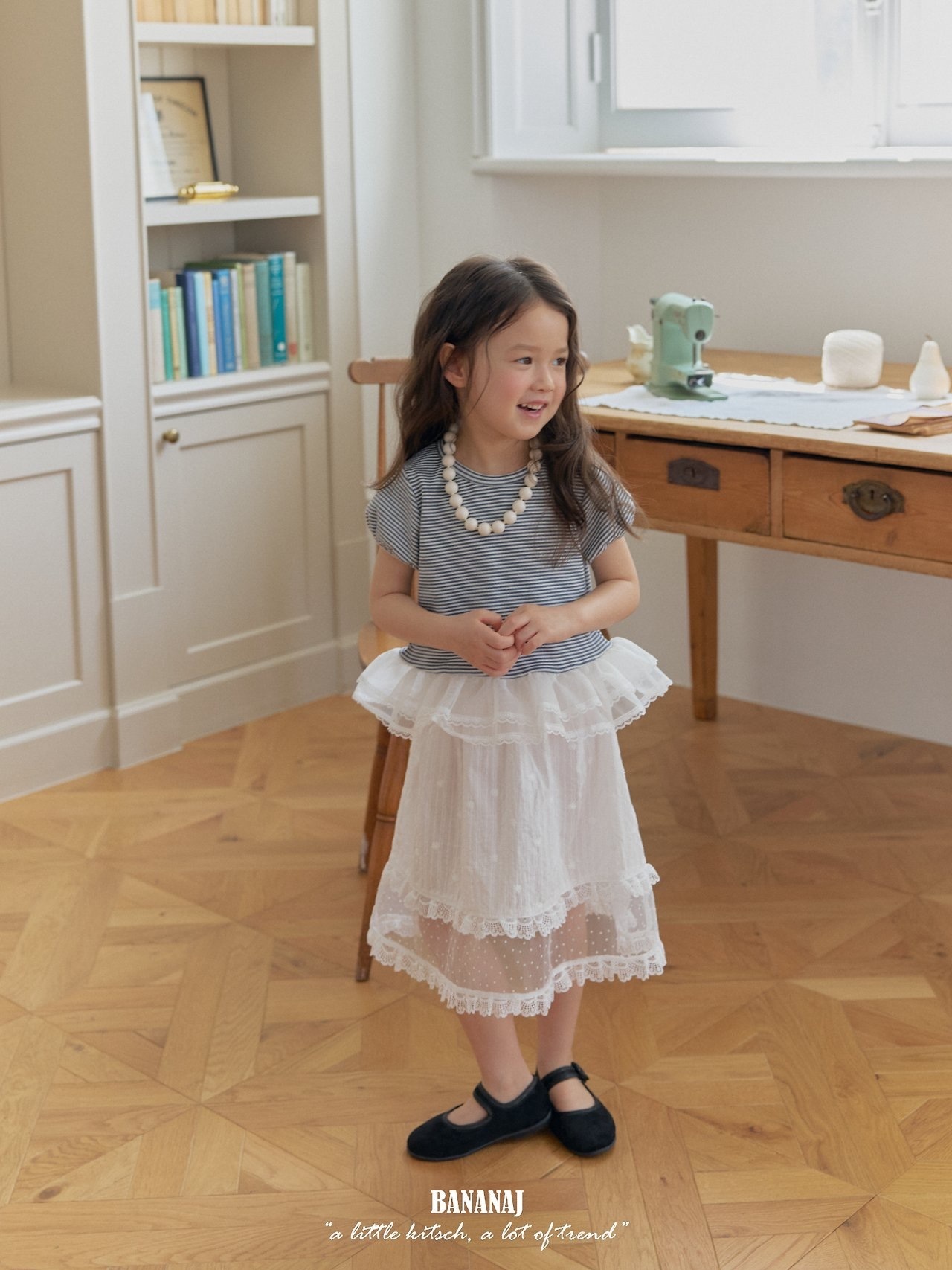 BananaJ Peach Sha T-shirt