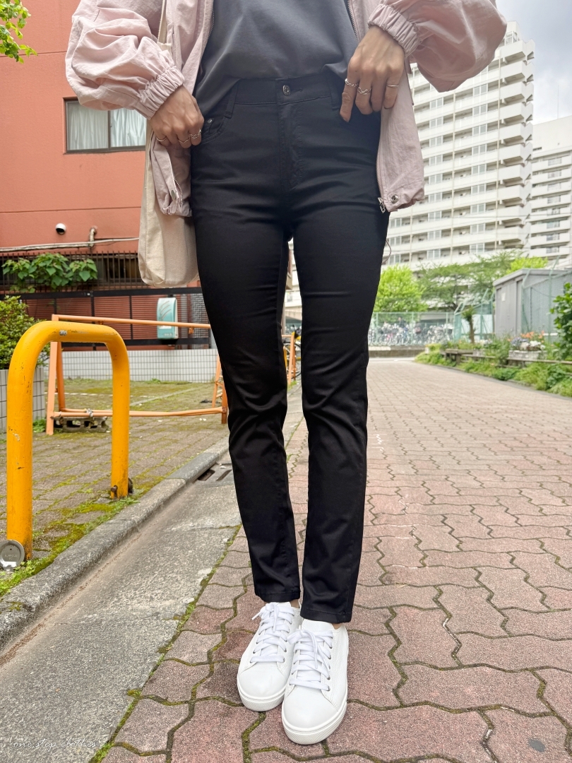 正韓日常黑薄款鬆緊顯瘦褲