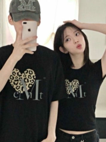 【OWN】Mucent 短袖 上衣 豹紋 心形 標誌 春夏 男女通用 情侶款 黑色 白色 炭灰 P00000ZA