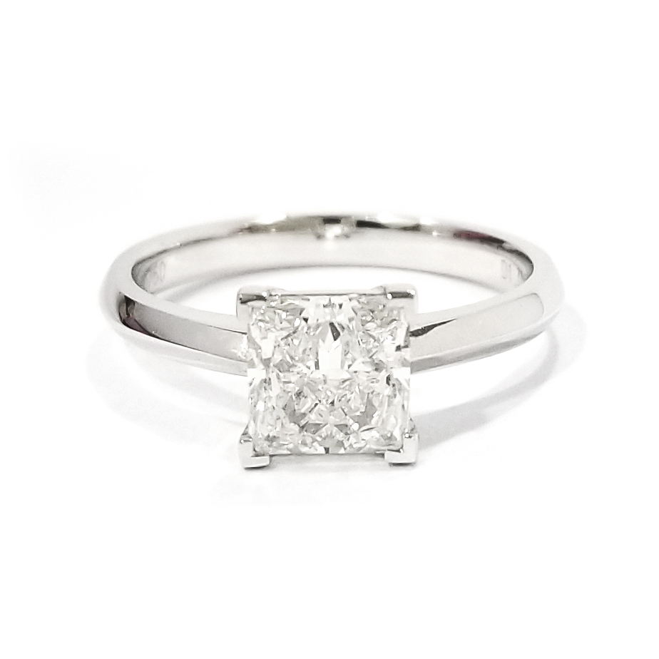 18K白金 實驗室培育公主方鑽石戒指
