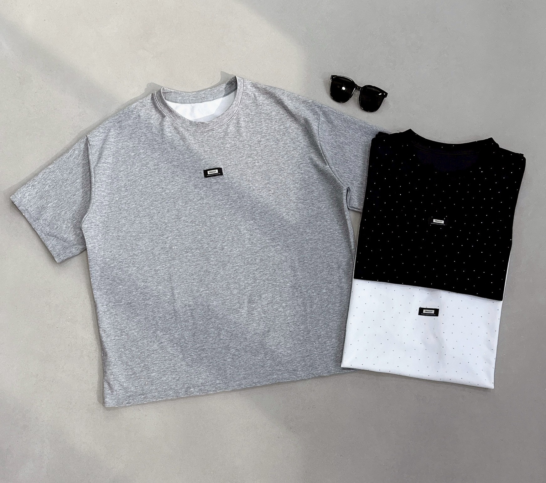 黑車標整件鑽鑽棉質衣